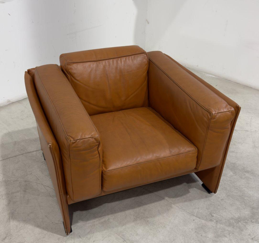 Armchair model Duc-Duc 405 11. Leather Trim. Cassina production, Meda 1976.
Bibliography: Giuliana Gramigna, Repertory 1950/1980 p. 425