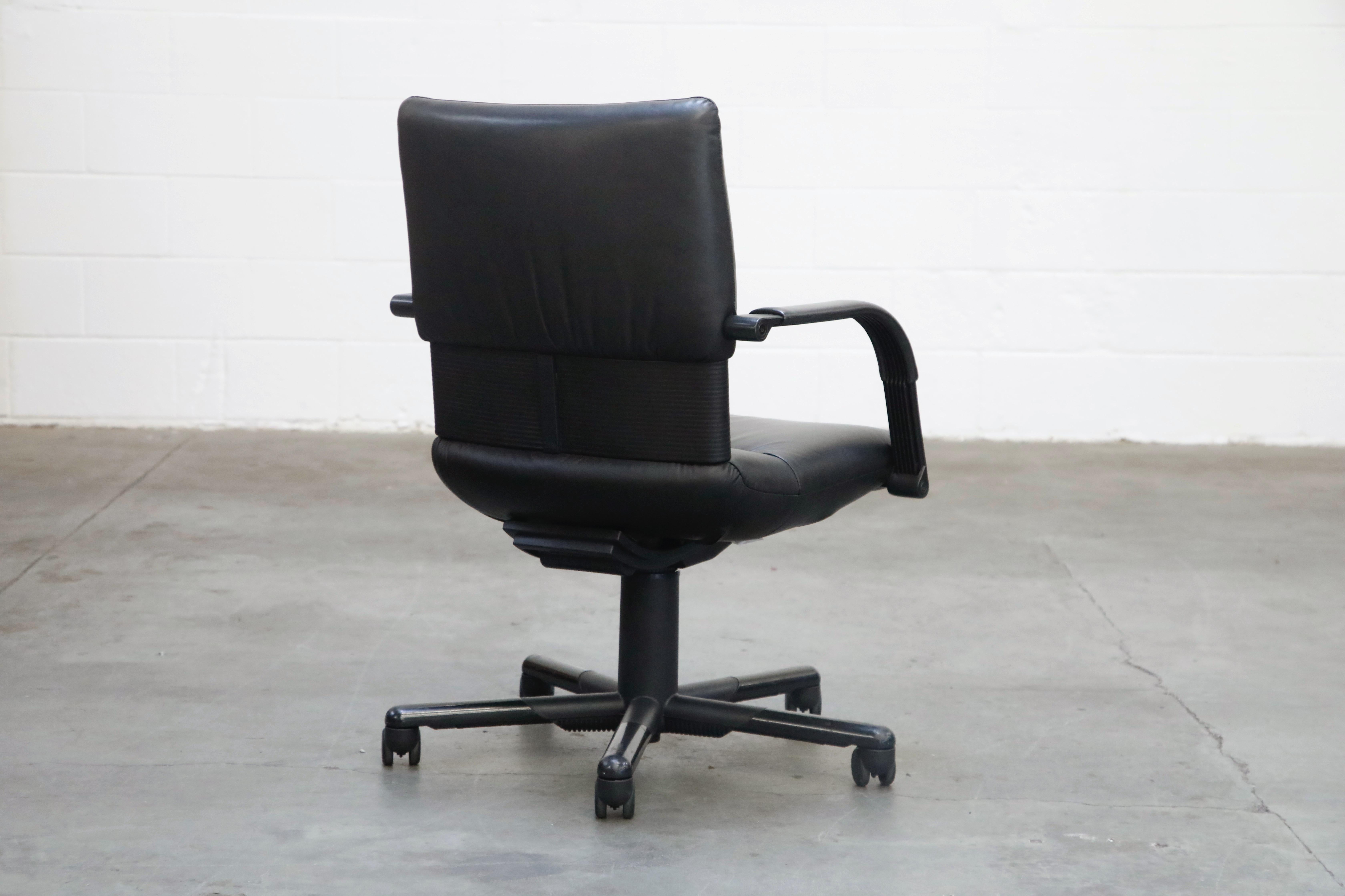 Mario Bellini Post-Modern Executive Desk Chair for Vitra, Signed and Dated 1992 In Good Condition For Sale In Los Angeles, CA