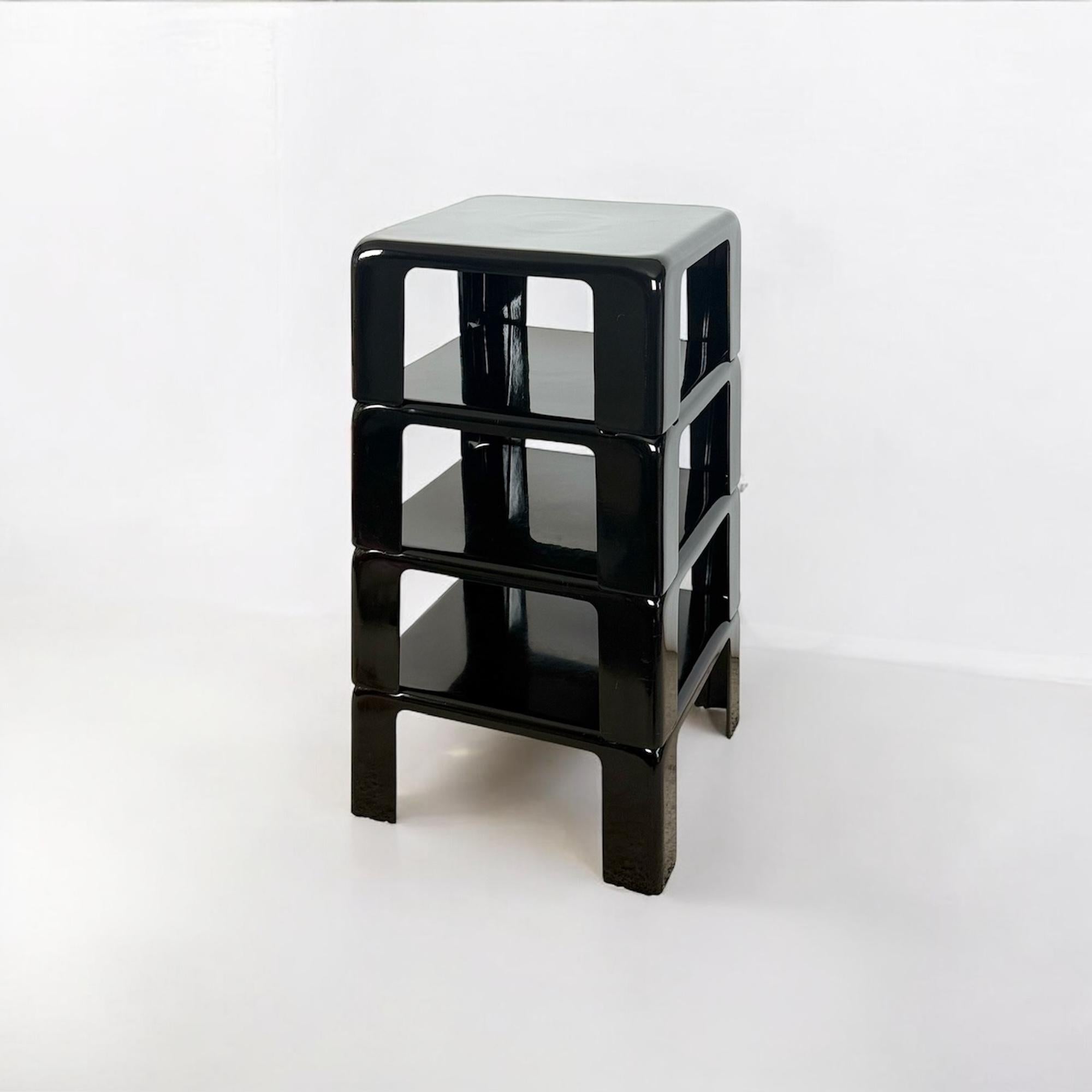Mario Bellini 'Quattro Gatti' Schachteltische für C&B aus schwarzem Fiberglas, 1960er Jahre im Angebot 3