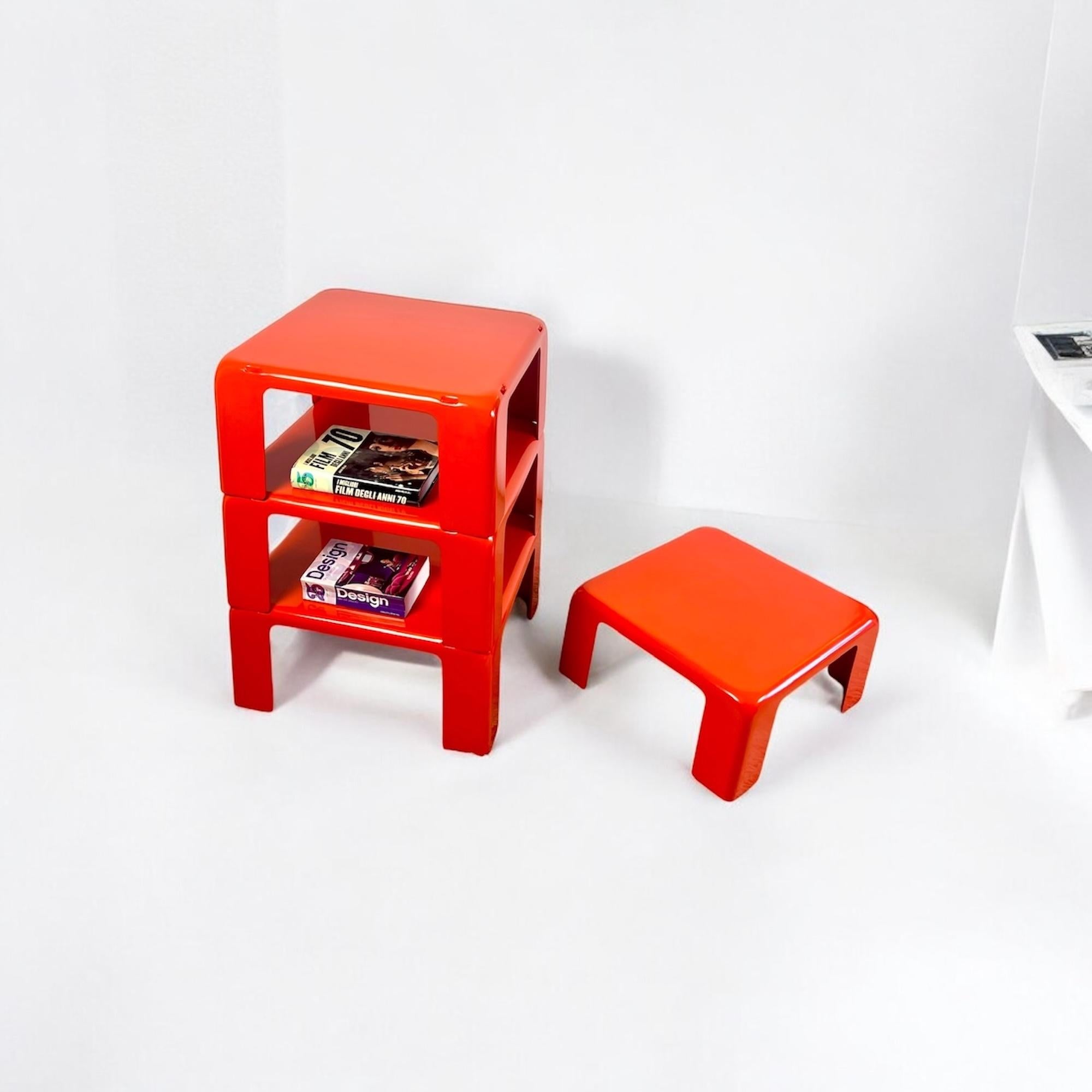 Space Age Mario Bellini 'Quattro Gatti' Nesting Tables for C&B in Orange Fiberlite, 1960s