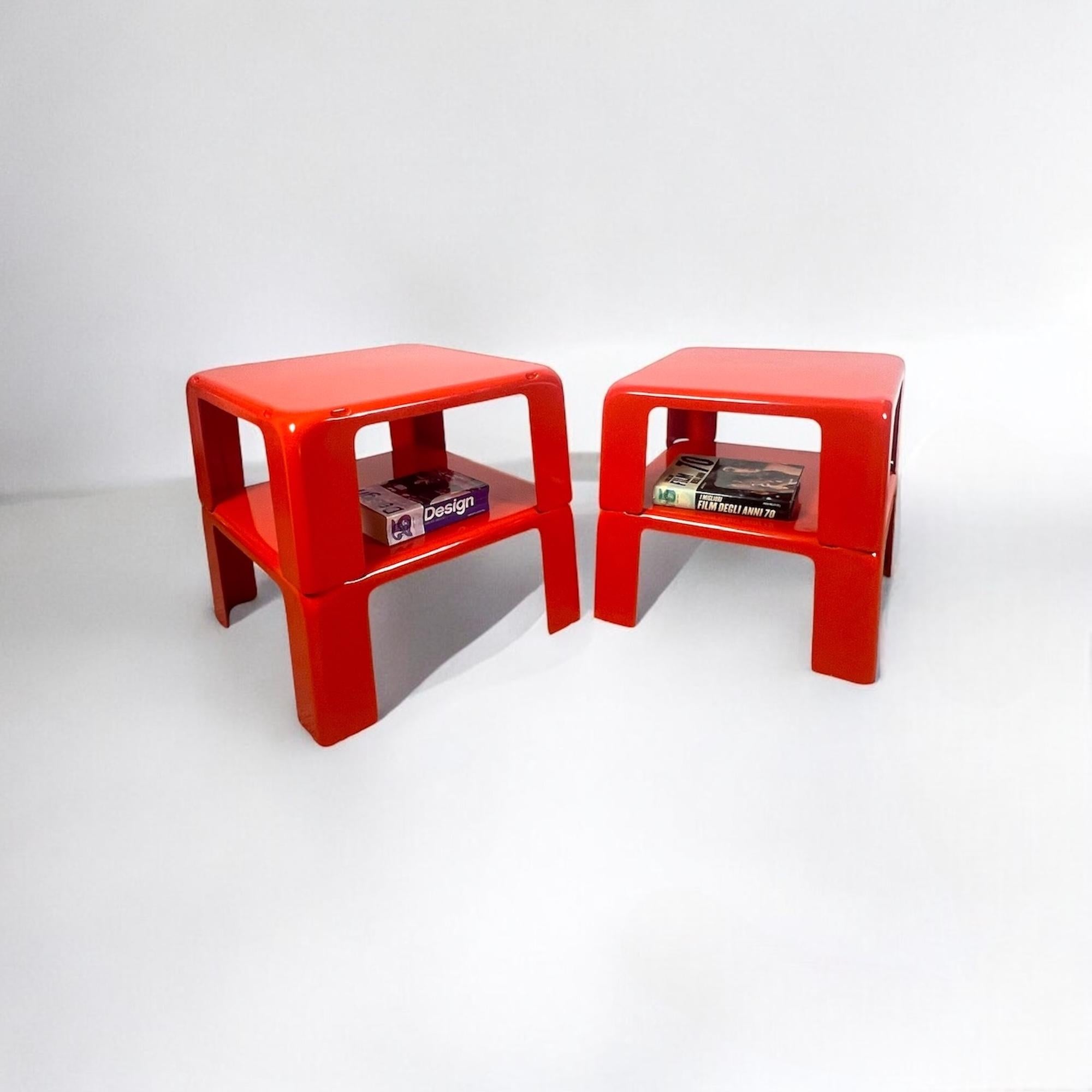 Mario Bellini 'Quattro Gatti' Nesting Tables for C&B in Orange Fiberlite, 1960s In Good Condition In San Benedetto Del Tronto, IT