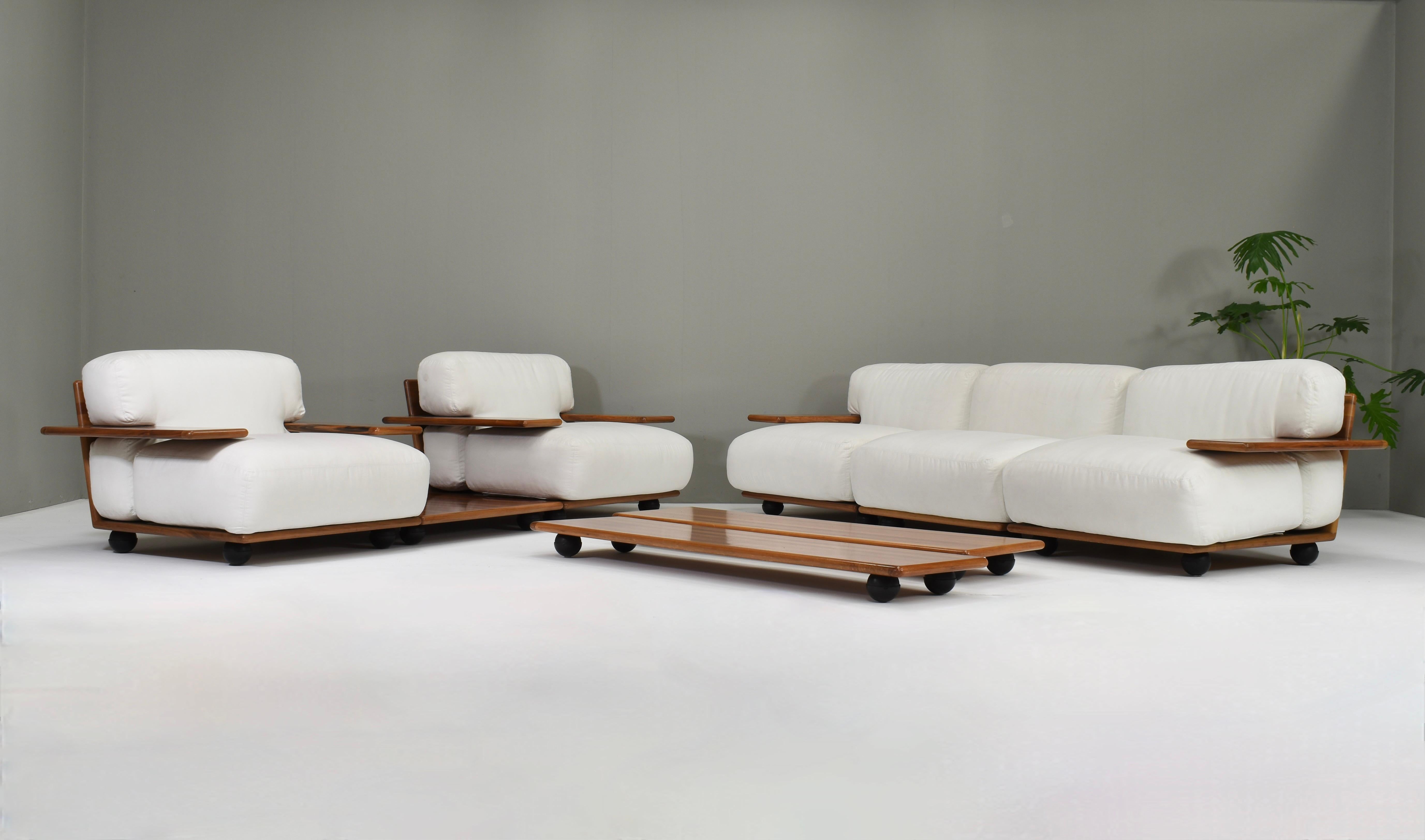 Late 20th Century Mario Bellini Rare model Pianura living room set by Cassina, Italy – 1971 For Sale