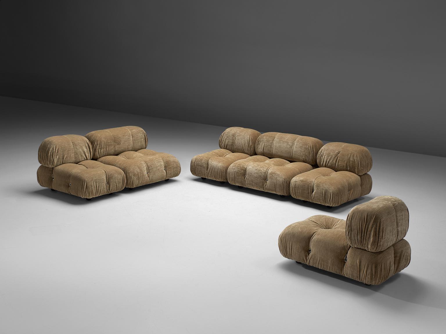 Mario Bellini Reupholstered 'Camaleonda' Modular Sofa in Beige Pierre Frey In Excellent Condition In Waalwijk, NL