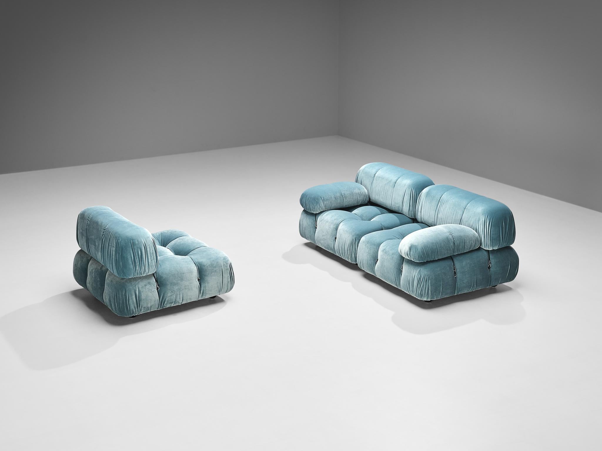 Modulares Sofa „Camaleonda“ von Mario Bellini aus hellblauem Samt, neu gepolstert  im Angebot 5