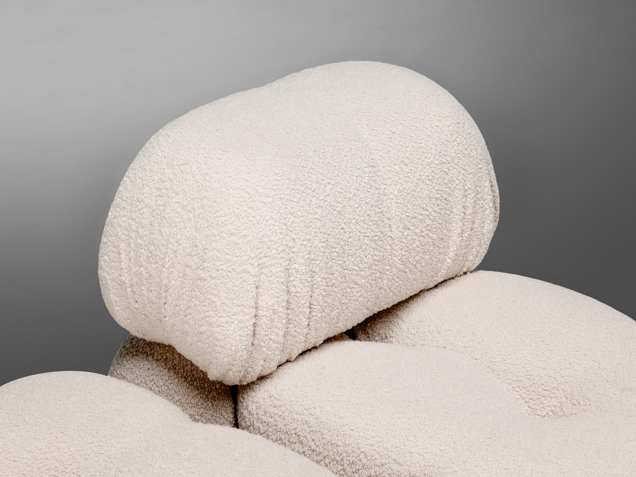 Mario Bellini Neu gepolstertes modulares Sofa 'Camaleonda' aus weißem Bouclé (Postmoderne) im Angebot