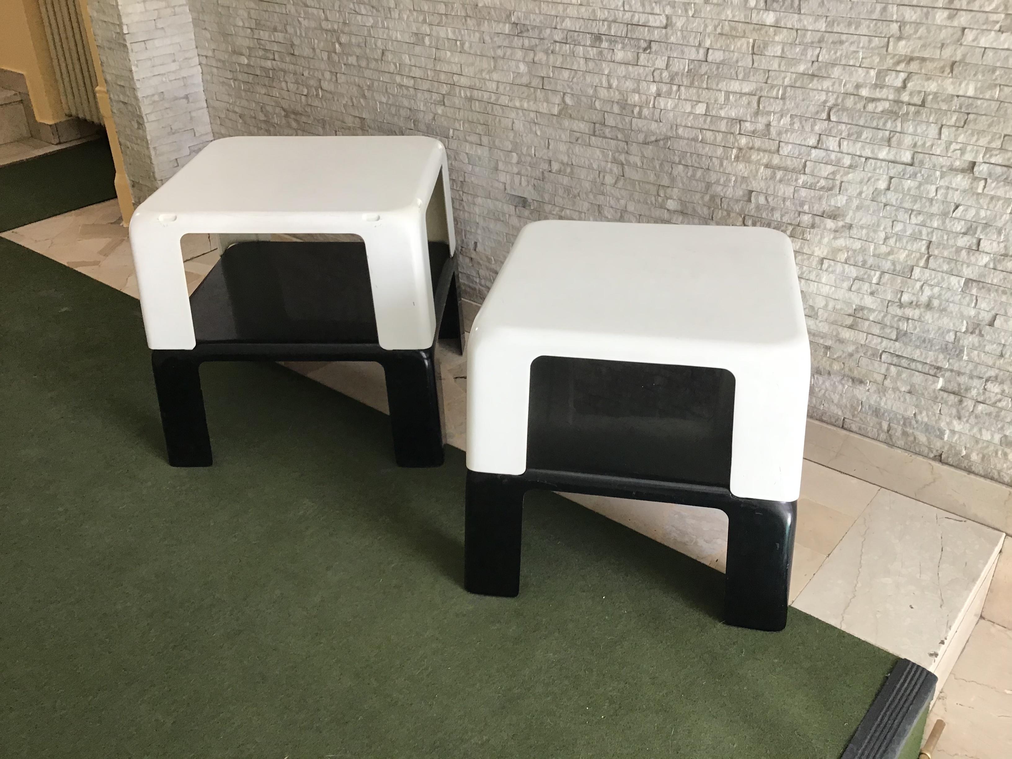 Mario Bellini Set 4 tavoli impilabili 