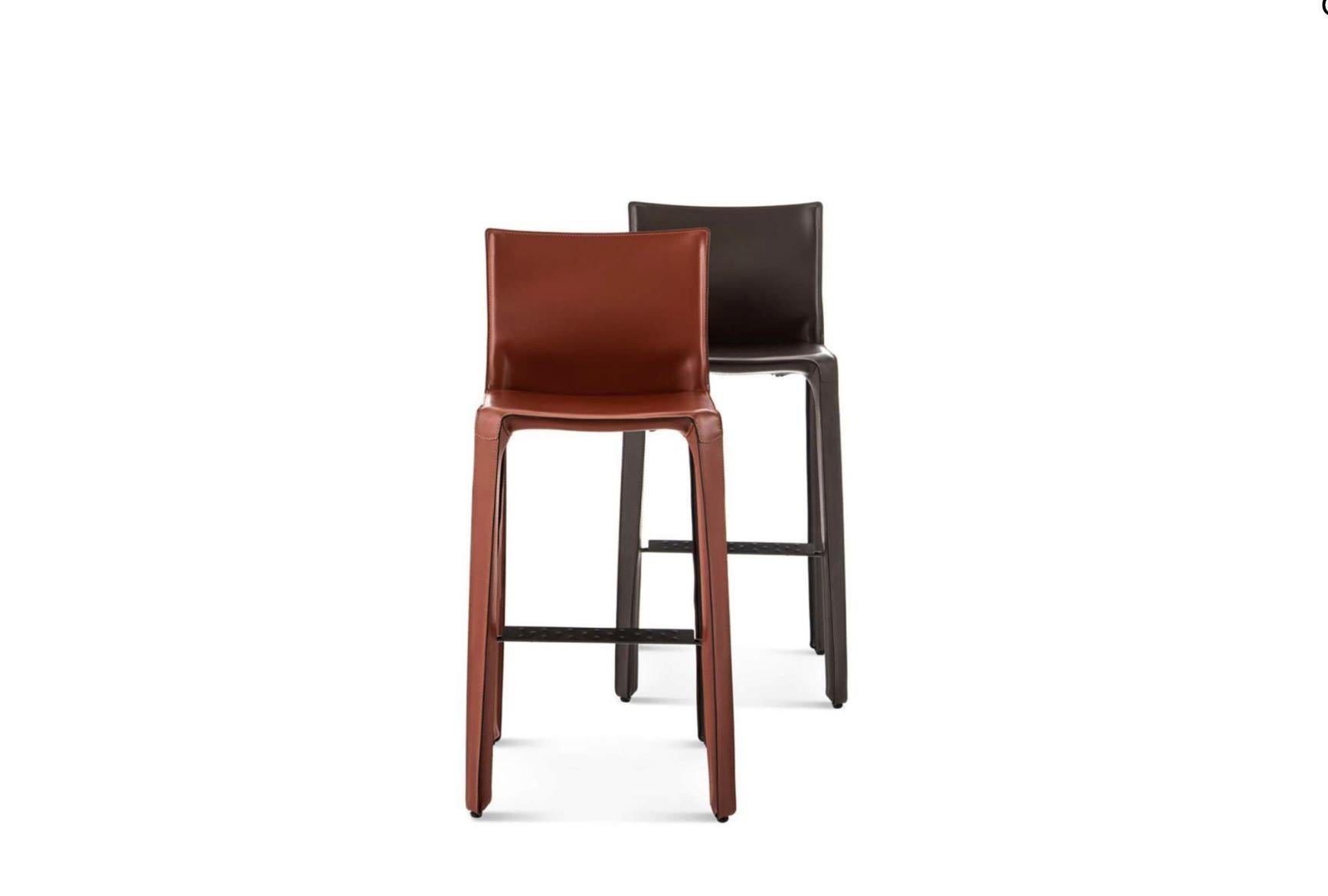 Mario Bellini Cab Stool 410 For Cassina

Designed by Mario Bellini, Cab Stool is the world’s first example of a free-standing cowhide design stool informed by the relationship between the skeleton and the skin; an authentic example of production
