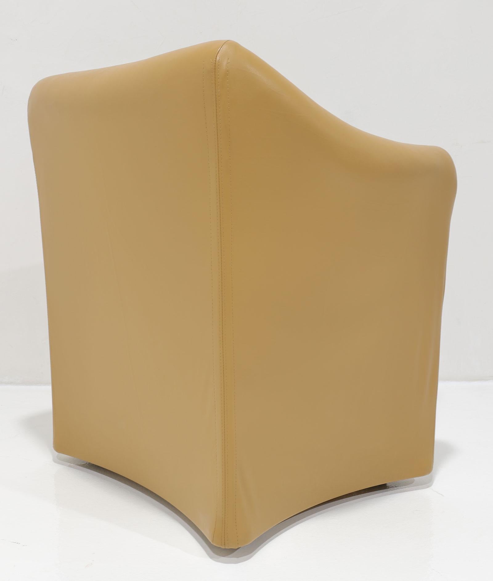 Italian Mario Bellini Tentazione Armchair in Maharam Leather, Set of Four For Sale
