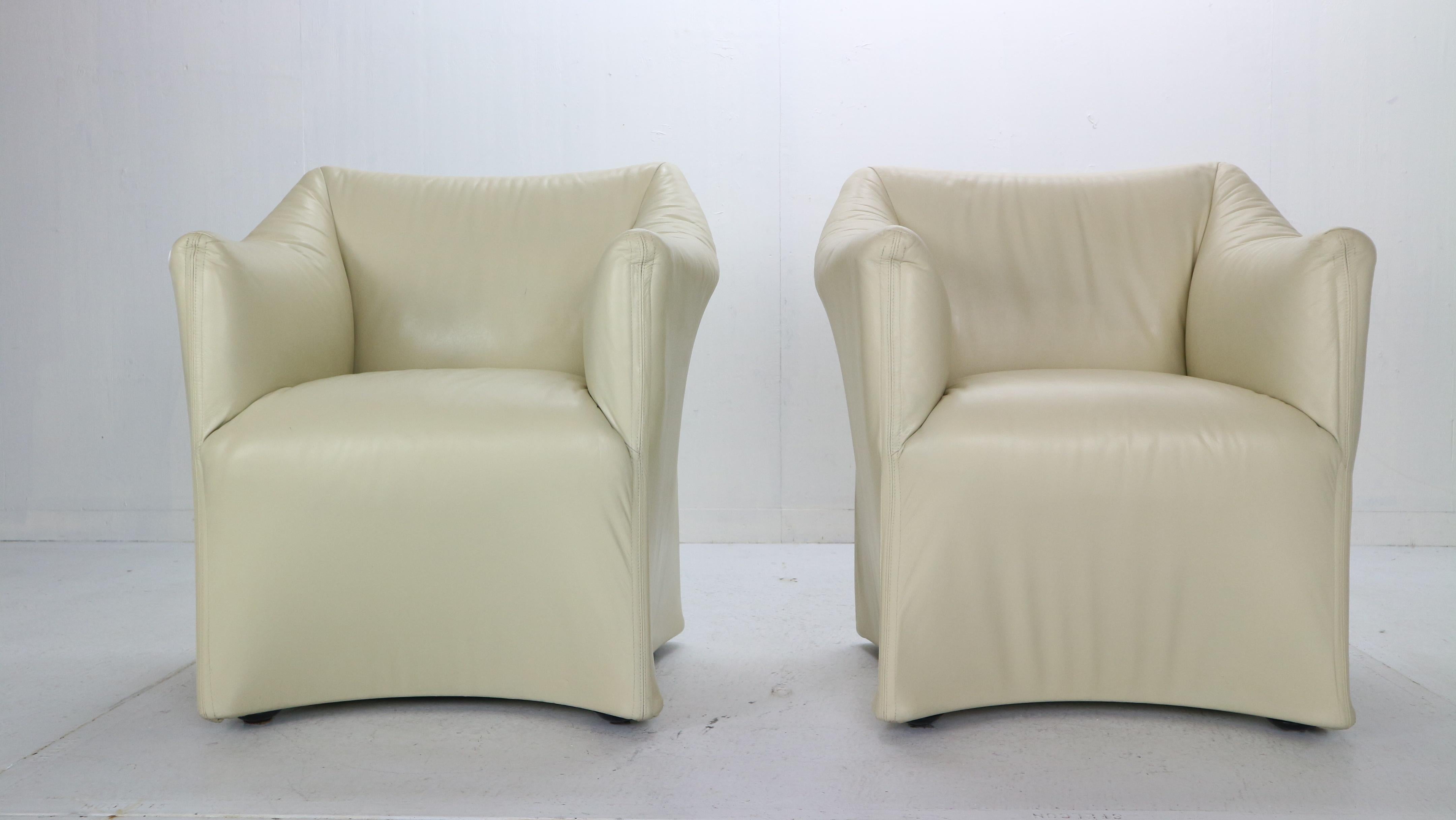 Pair of two lounge or armchairs designed by Mario Bellini for Cassina manufacture in 1970s period, Italy.
Model No: 684,
Crème color leather original upholstery, steel frame construction on casters.
Tentazione means temptation an inviting