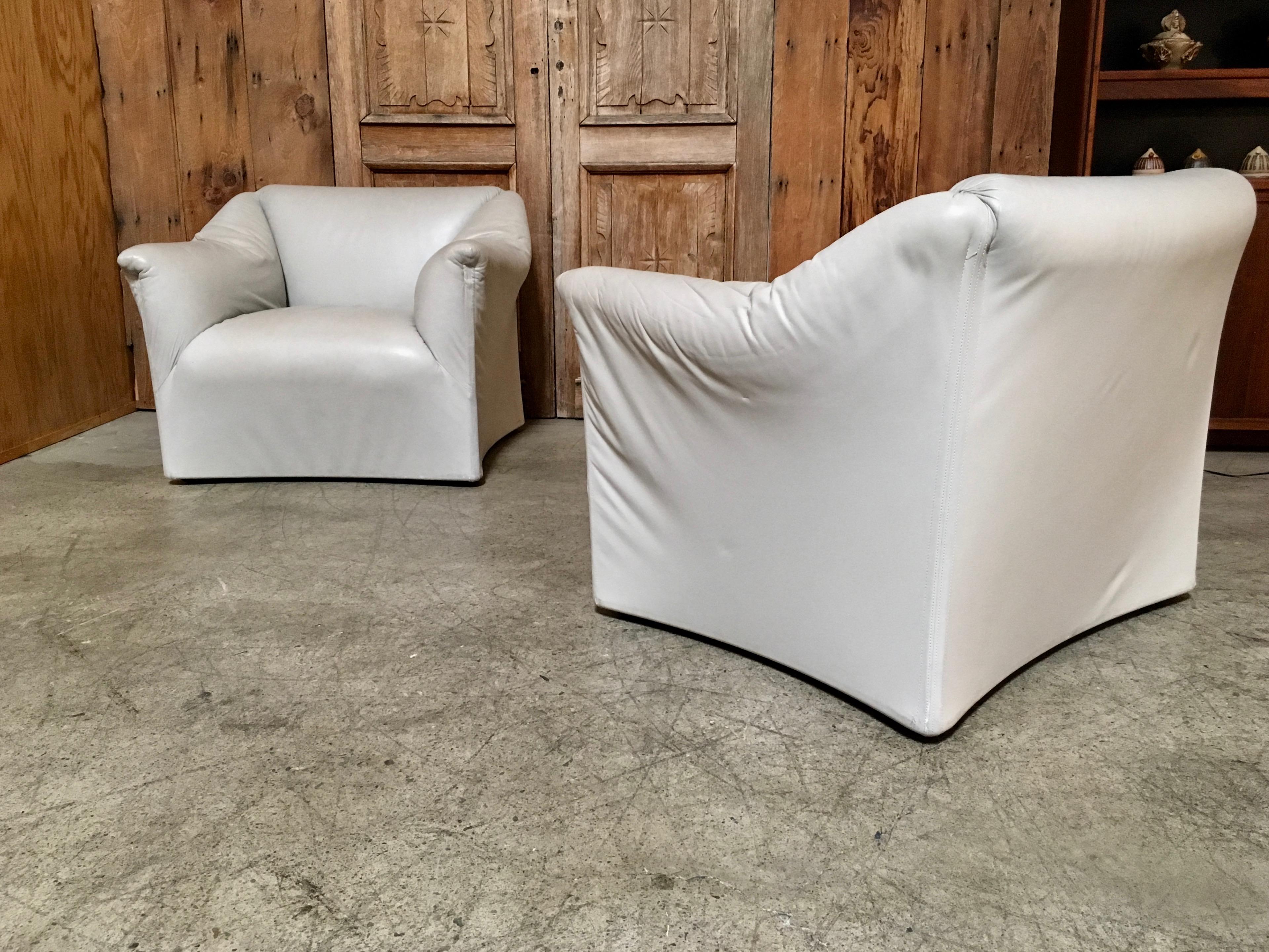 Mid-Century Modern Mario Bellini style Tentazioni Leather Lounge Chairs a Pair