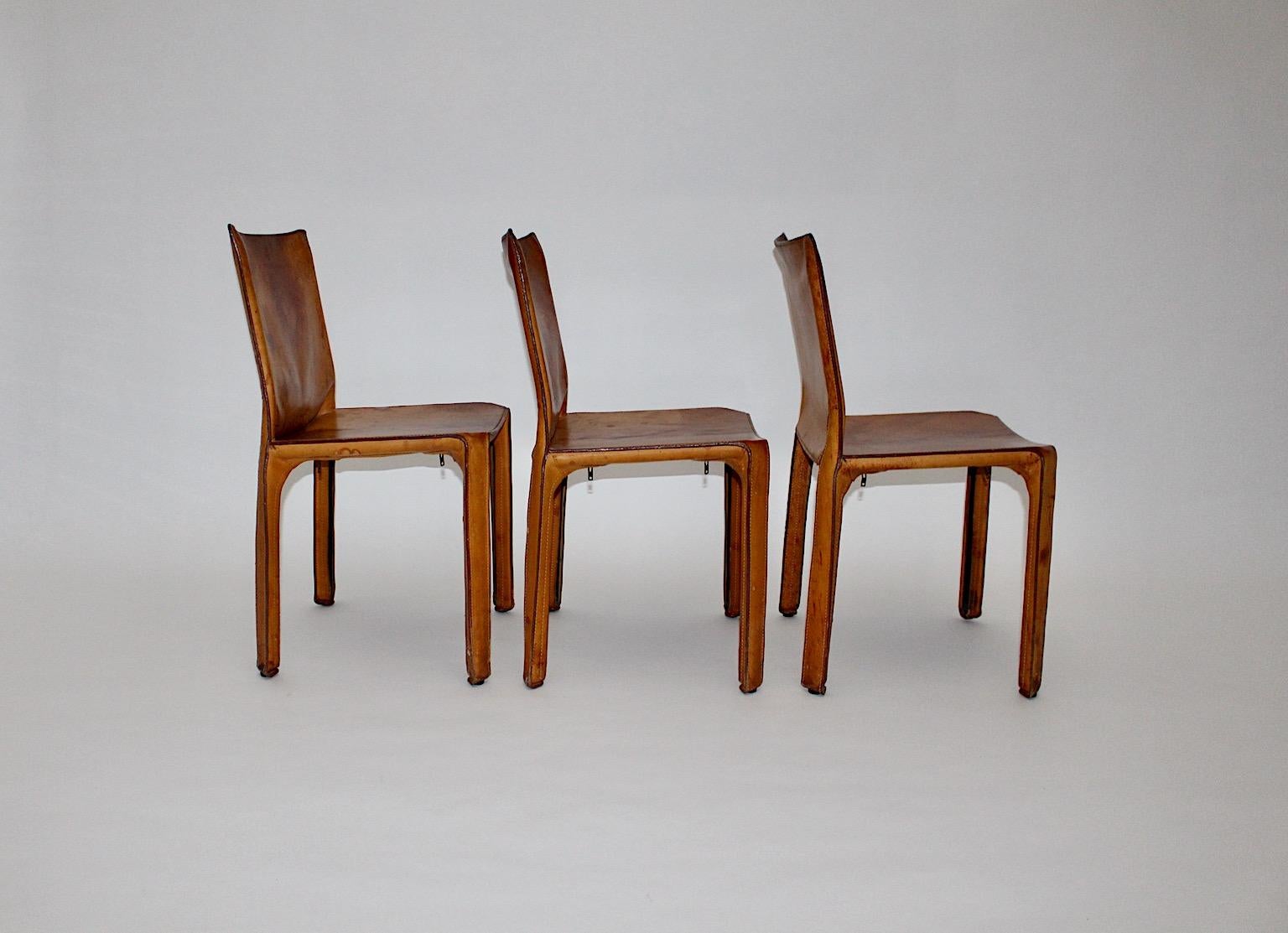 Mario Bellini Three Vintage Tan Cognac Brown Leather Dining Chairs CAB 412 Italy In Fair Condition In Vienna, AT