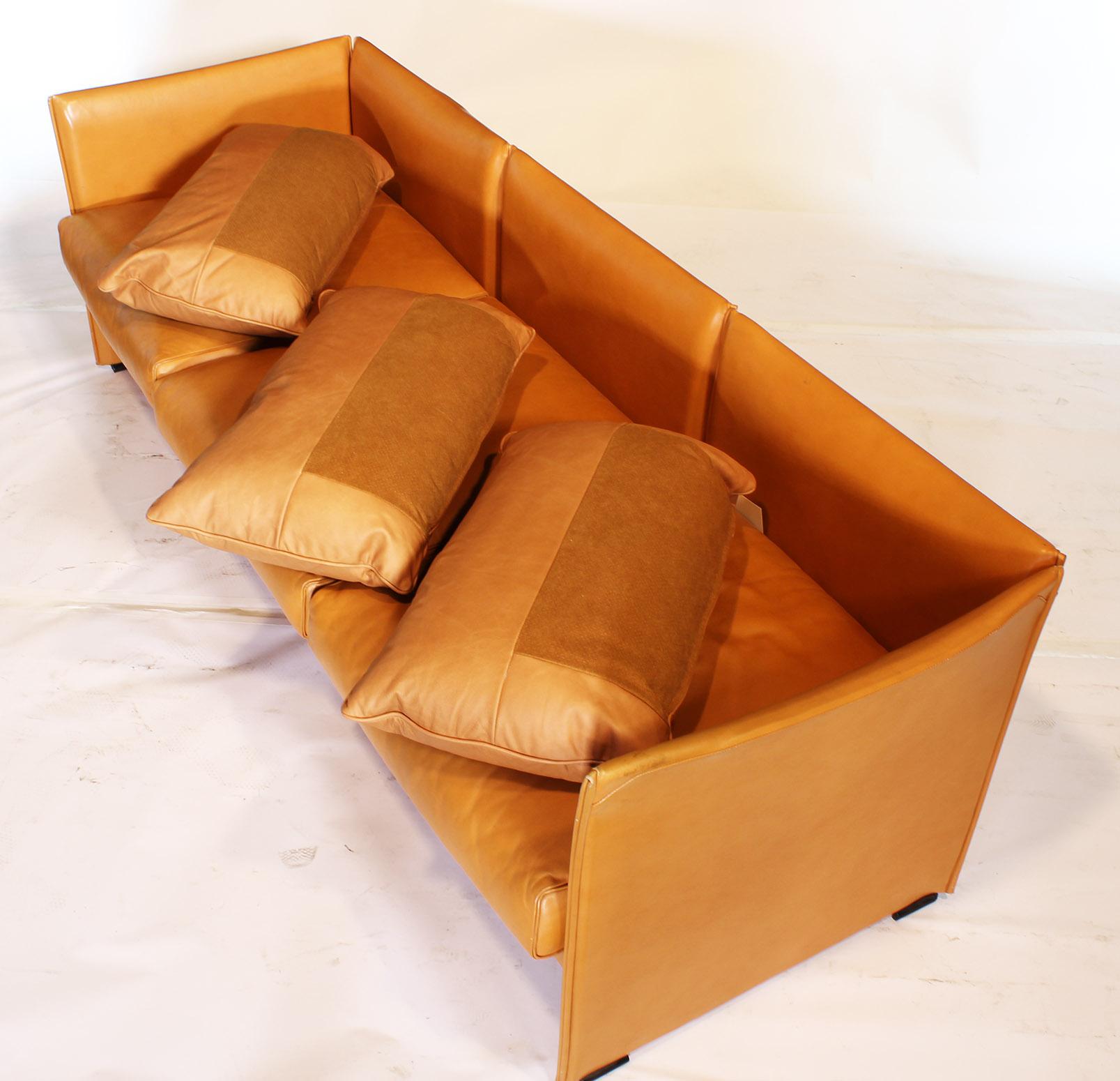 Mario Bellini Tilbury Three-Seat Leather Sofa or Couch 2