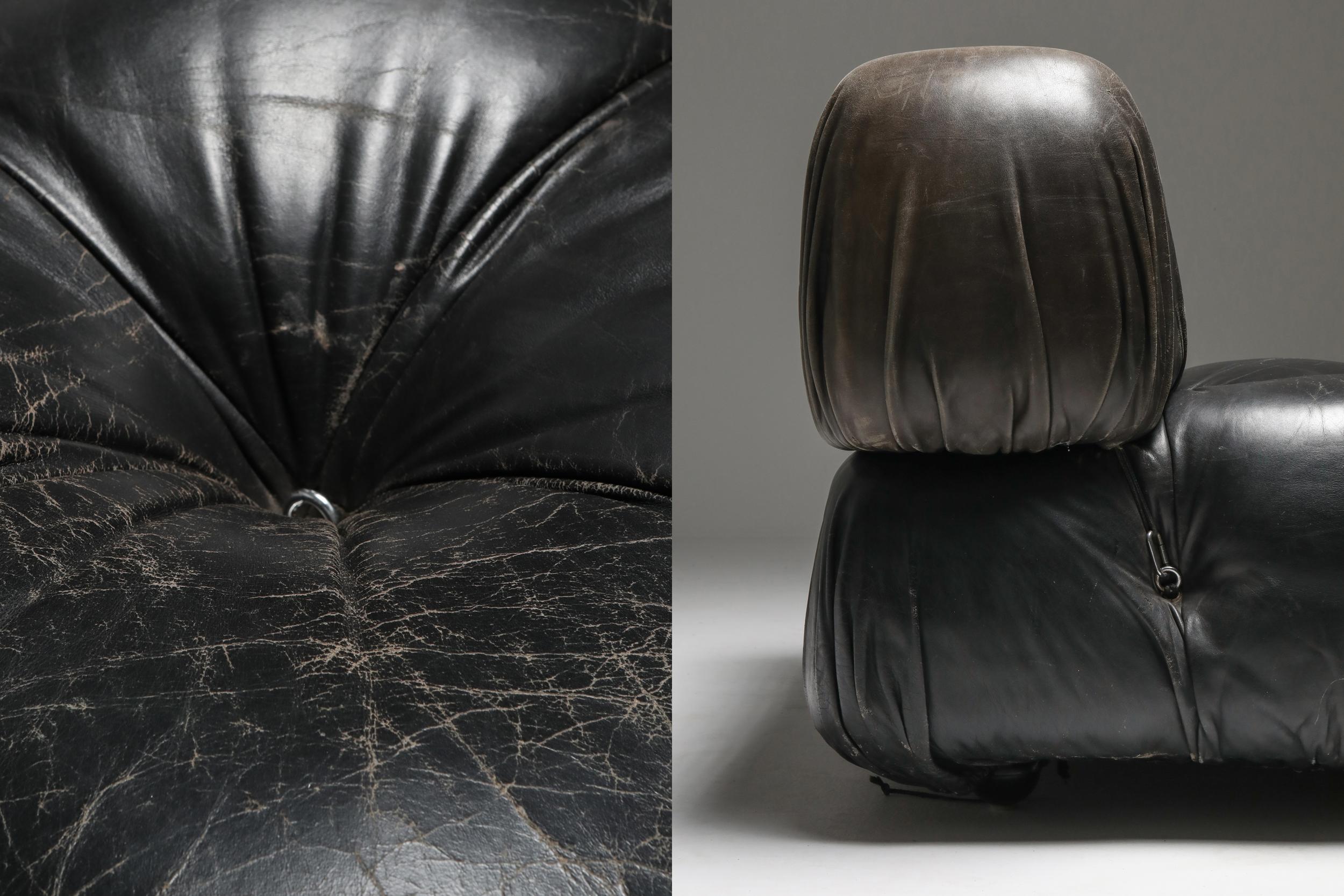 Mario Bellini's 'Camaleonda' Lounge Chairs in Original Black Leather 5