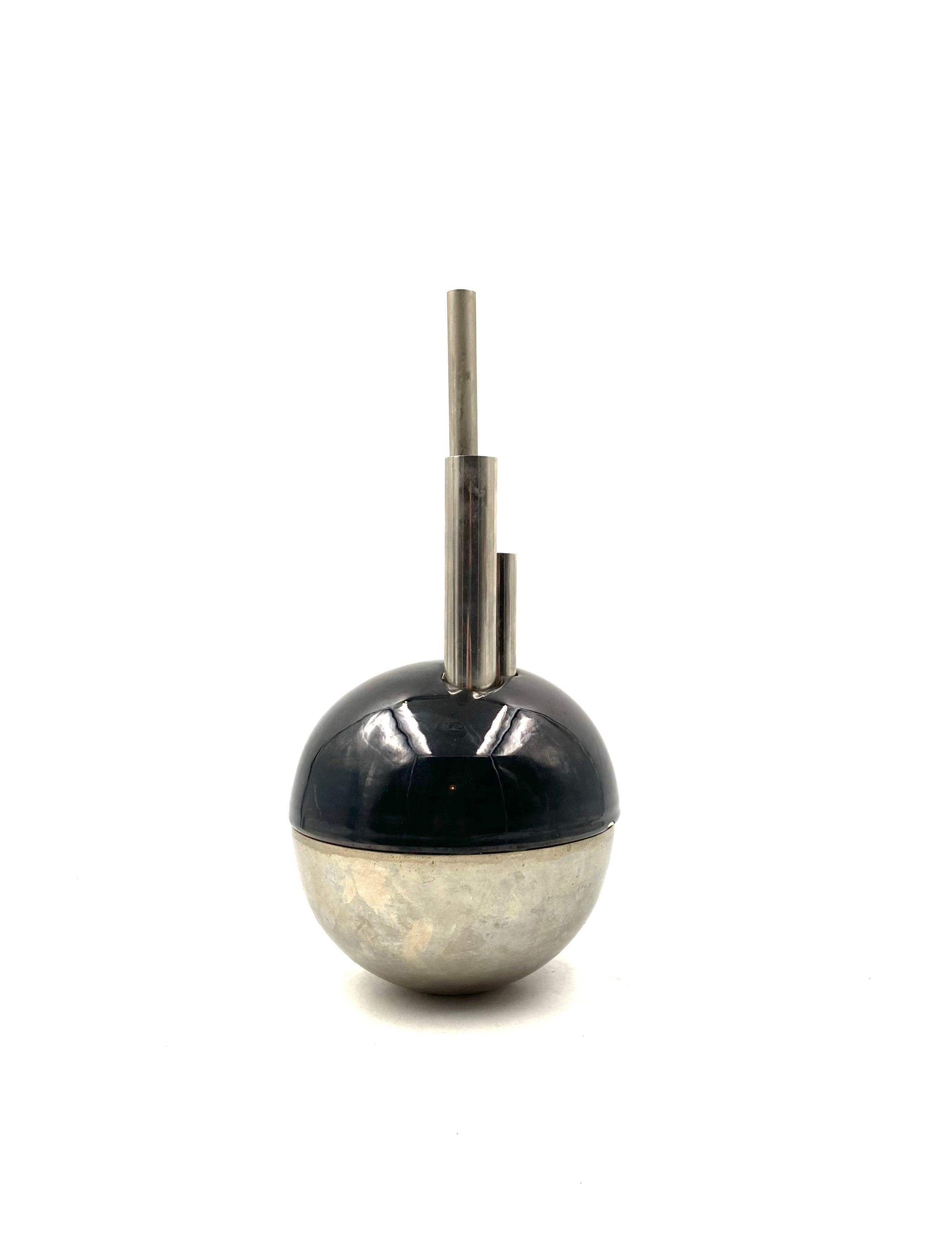 Late 20th Century Mario Bertozzi, ceramic spherical vase, Marber Italy, 1970s in vendita