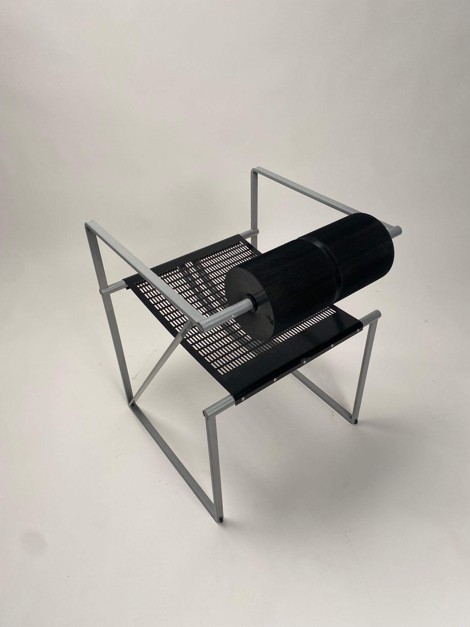 Mario Botta, 4 „Seconda“  Metallstühle, Alias Mod. 602, 1980er Jahre (Stahl) im Angebot