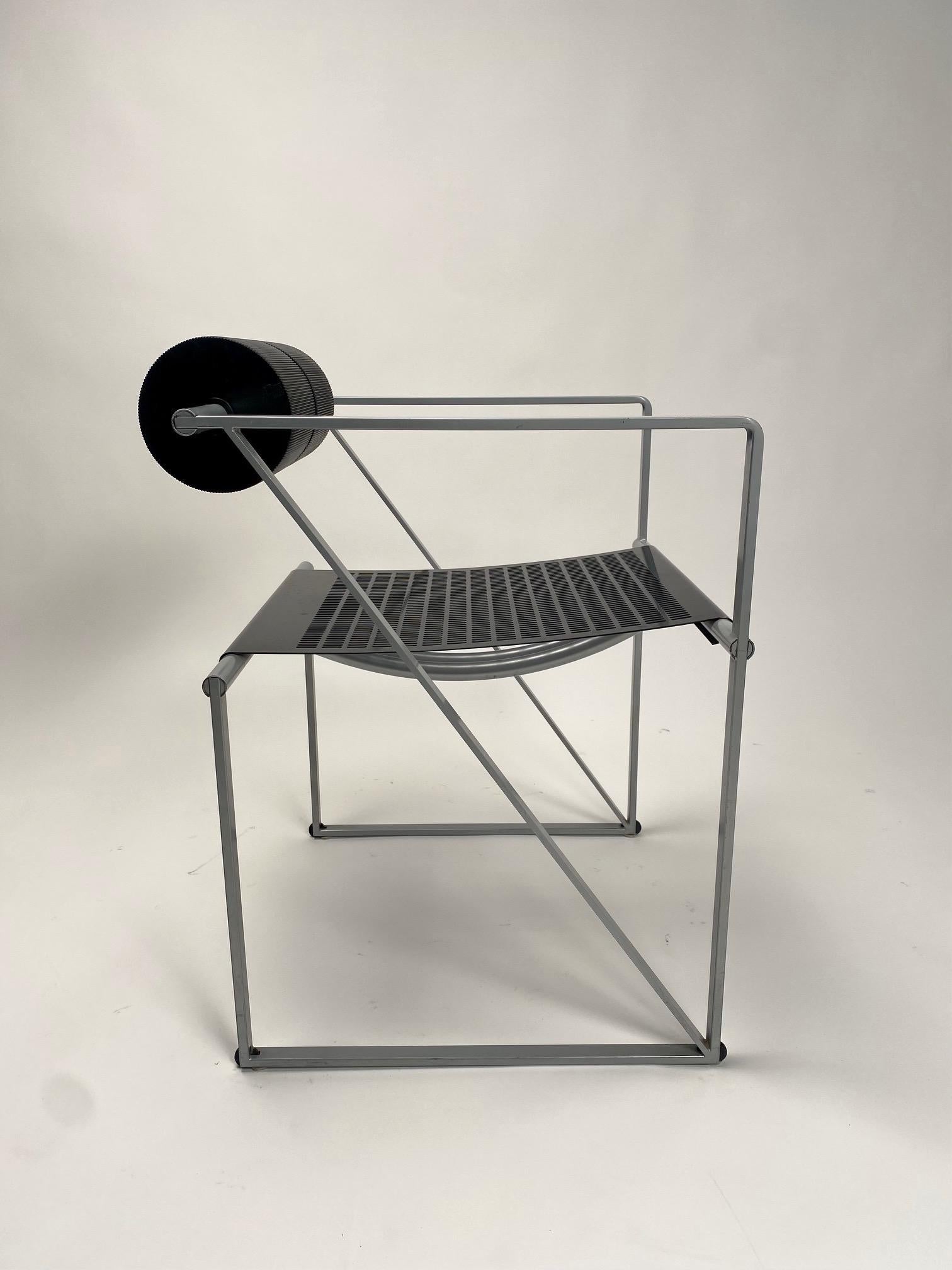 Mario Botta, 4 „Seconda“  Metallstühle, Alias Mod. 602, 1980er Jahre im Angebot 1