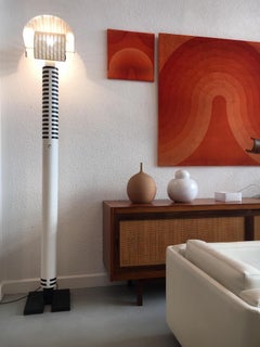 Mario Botta "Shogun" Lampadaire par Artemide circa 1985 Italie Memphis TOTEM