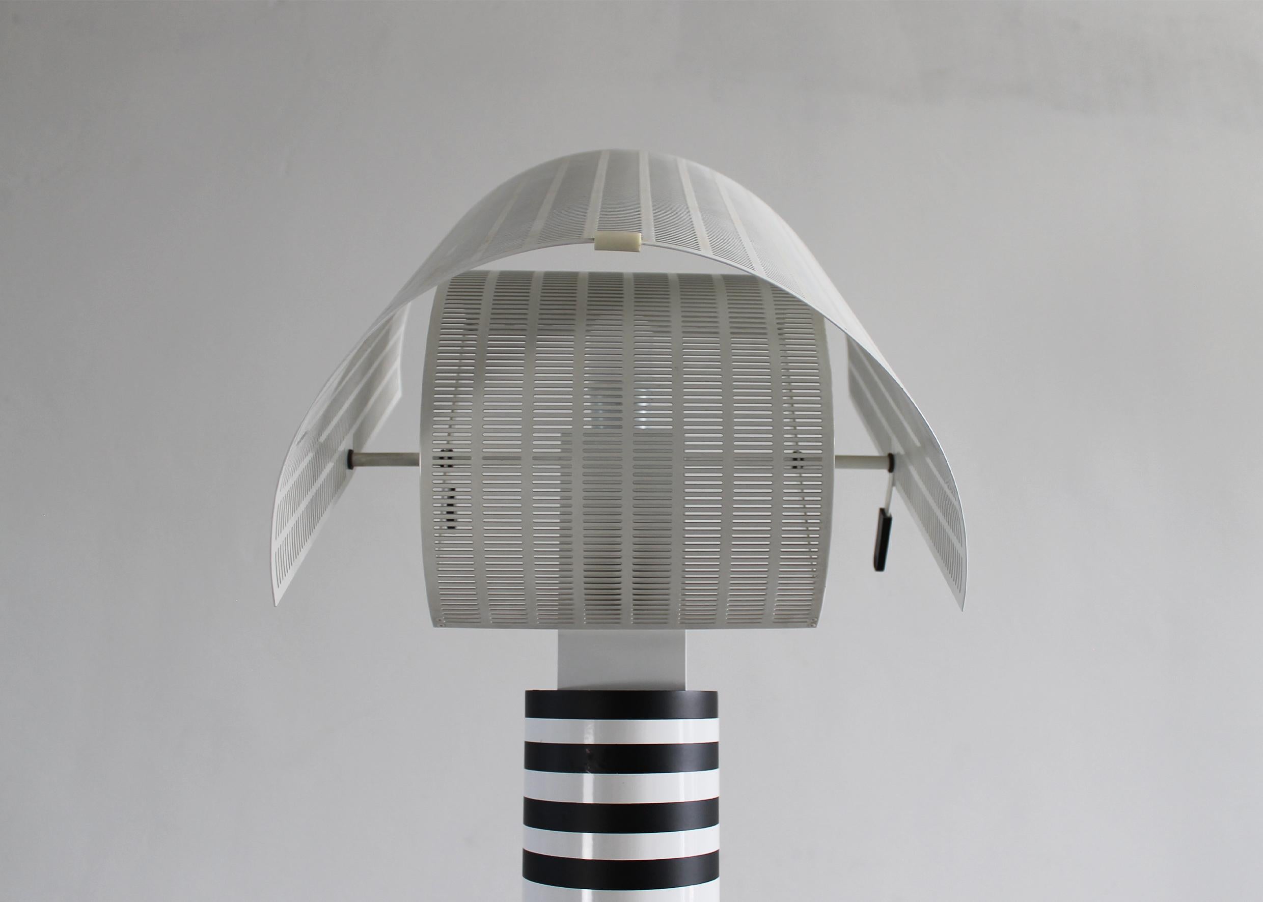 Italian Mario Botta Shogun Floor Lamp in Black and White Metal by Artemide 1986 Italy For Sale