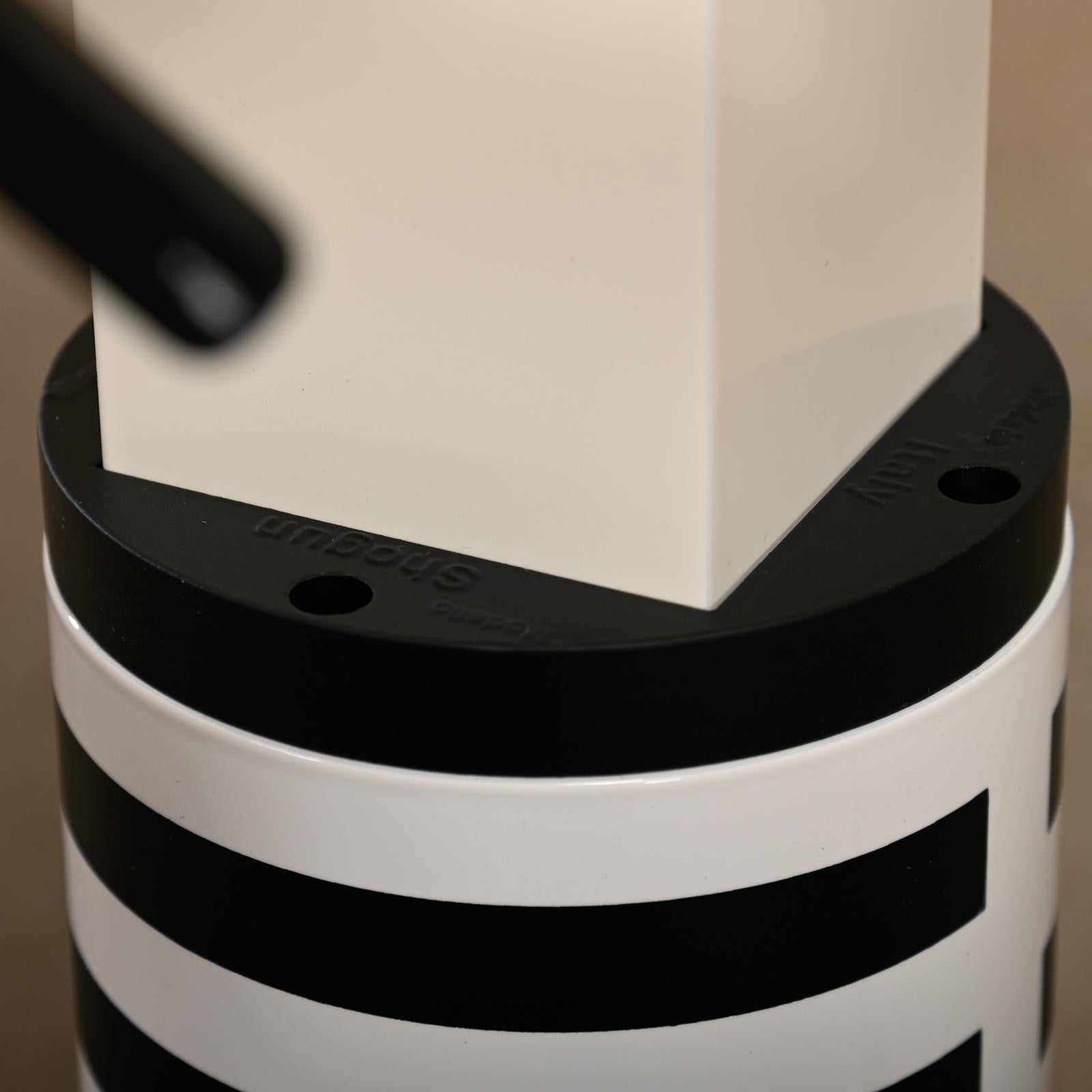 Mario Botta Shogun Table Lamp in black and white for Artemide, Italy For Sale 2