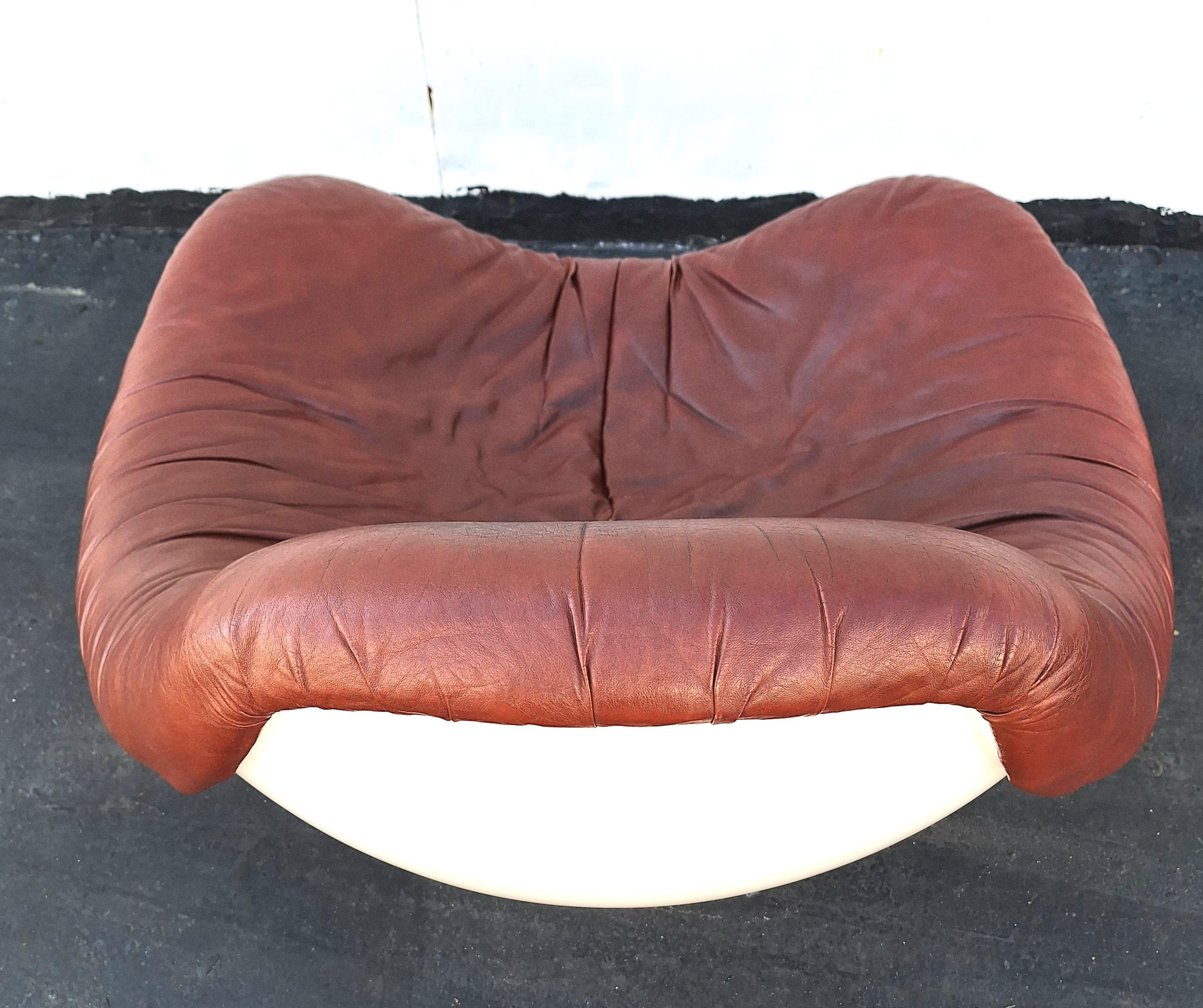 Mario Brunu Rodica Lounge Chair for Comfort  In Good Condition For Sale In Los Angeles, CA