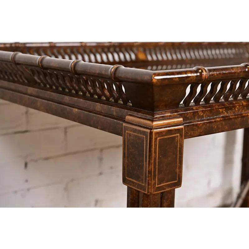 Mario Buatta für John Widdicomb Hollywood Regency Chinoiserie Couchtisch im Angebot 1