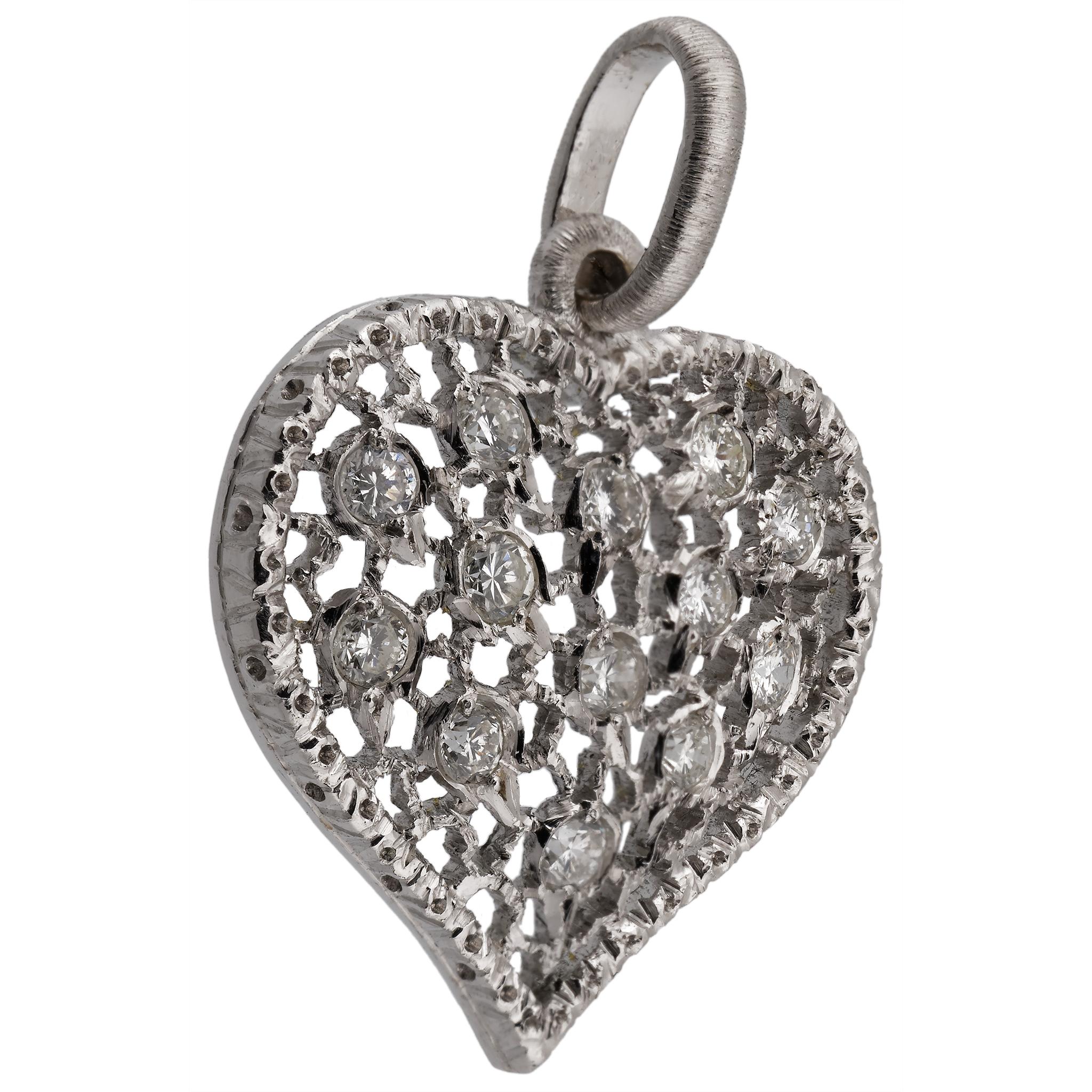 Mario Buccellati 18 Karat White Gold Diamond Heart Shaped Pendant In Excellent Condition In New York, NY