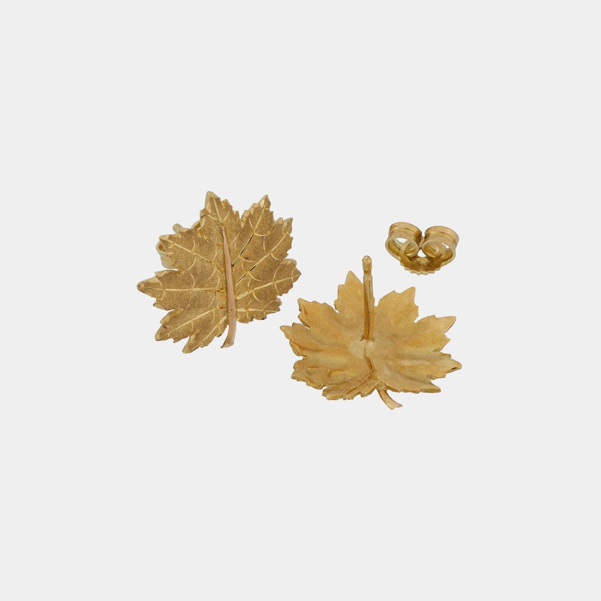 Mario Buccellati 18 Karat Yellow Gold Earrings In New Condition In New York, NY
