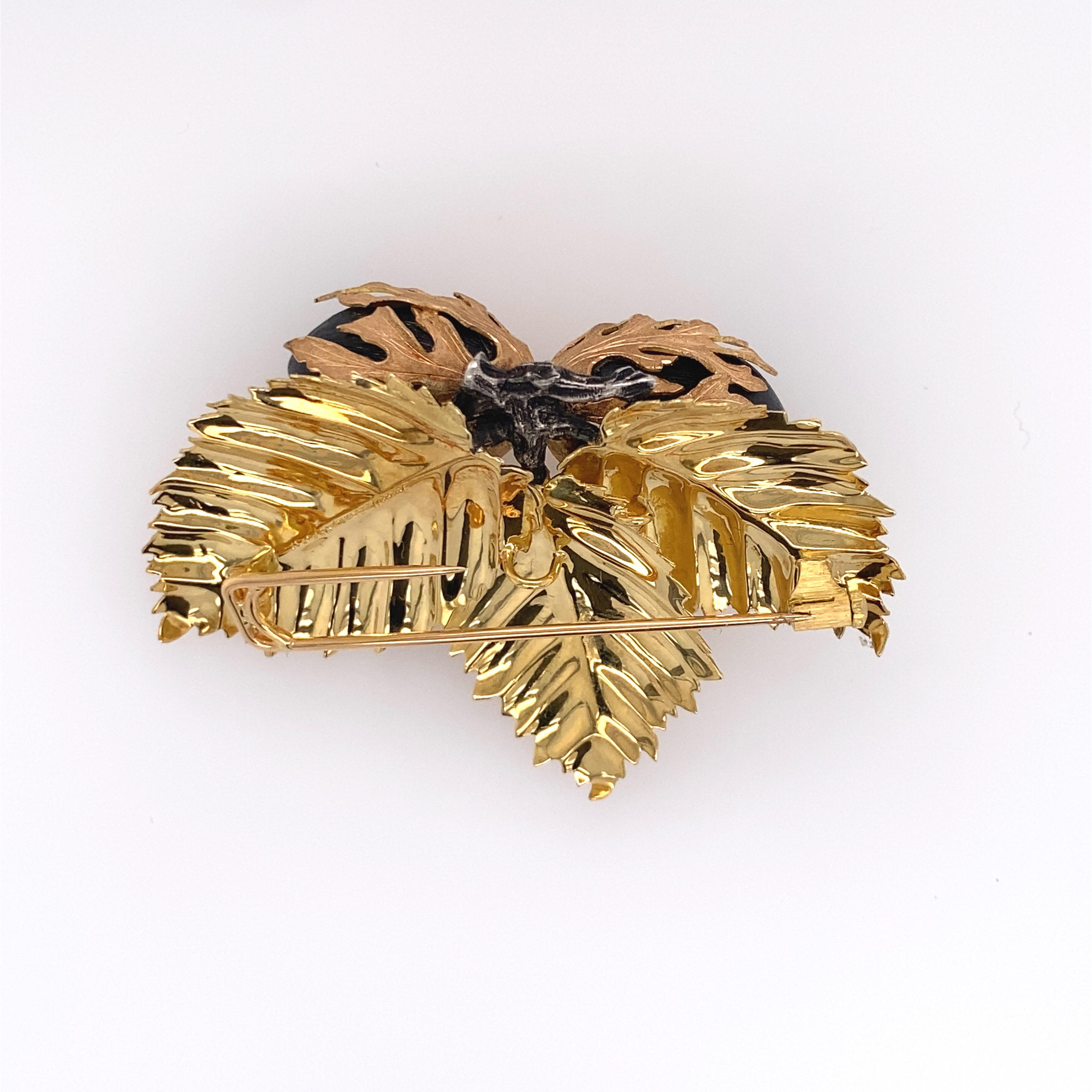 Mario Buccellati 18 Karat Gold Brooch In Good Condition In New York, NY