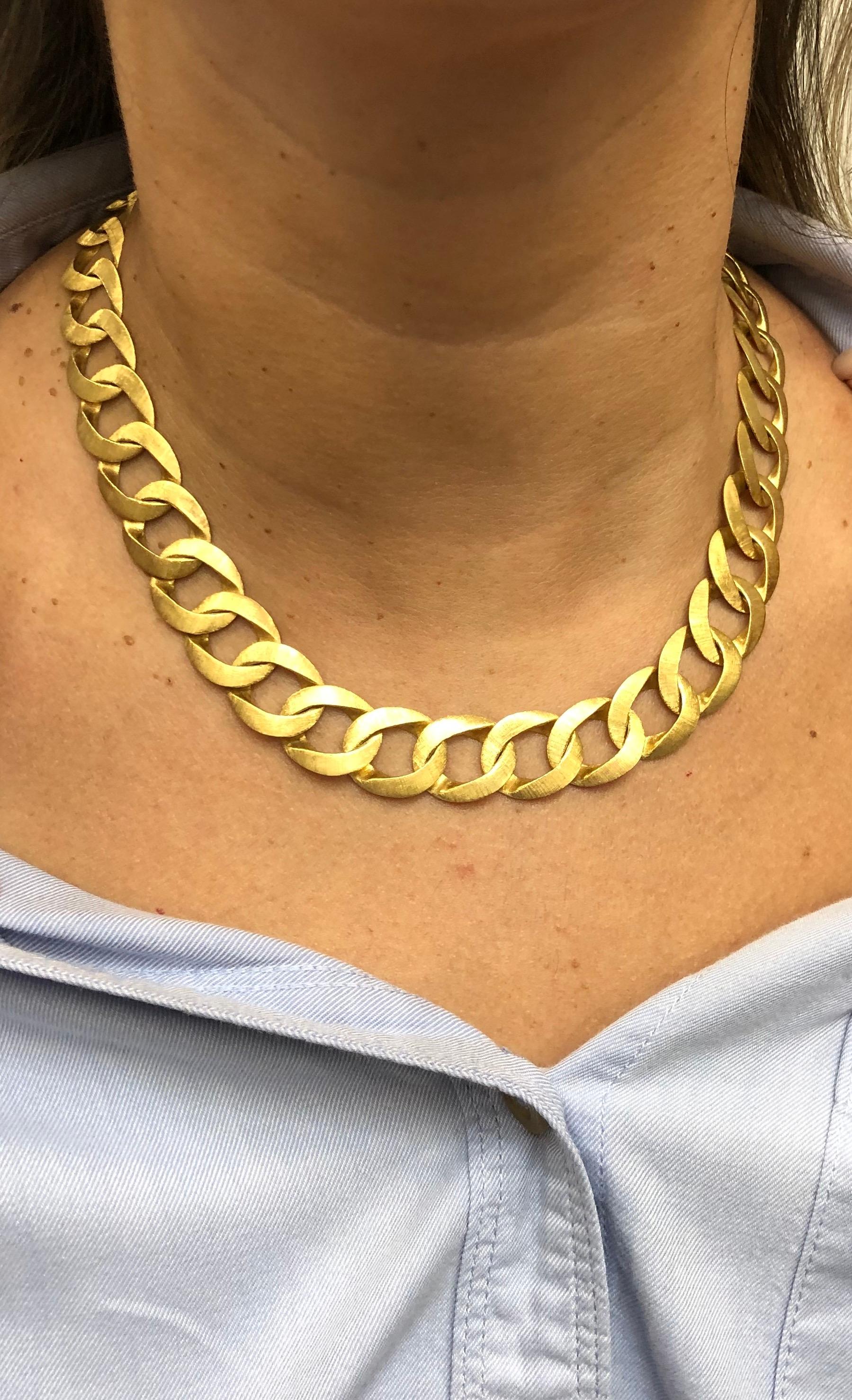 buccellati gold necklace