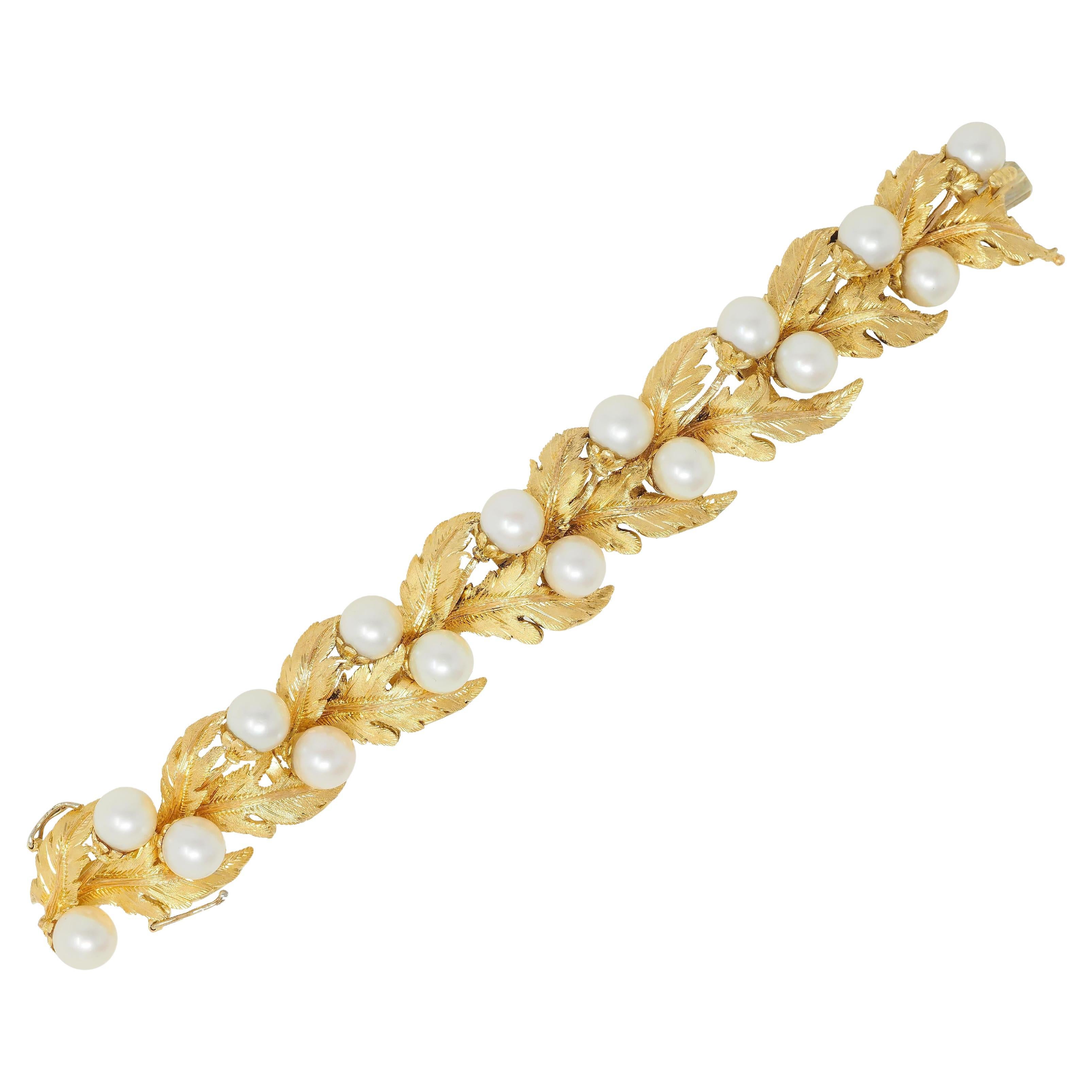 Mario Buccellati 1950's Pearl 18 Karat Yellow Gold Vintage Oak Leaf Bracelet