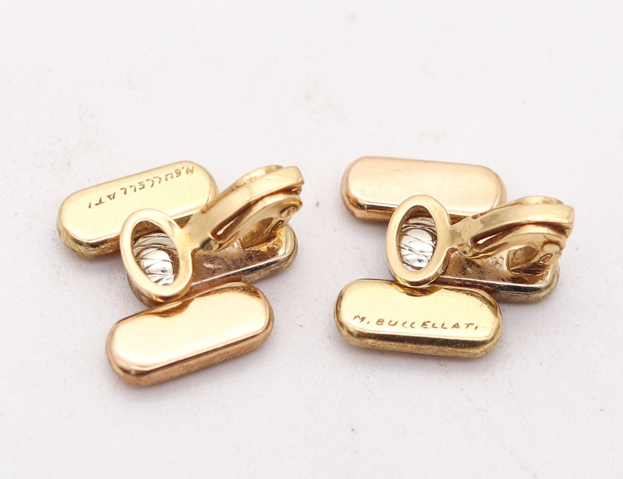 MARIO BUCCELLATI 1965 Three Tones Clips-On Earrings In Solid Incised 18Kt Gold In Excellent Condition For Sale In Miami, FL