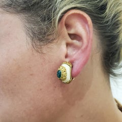 Mario Buccellati 1970 Clips Earrings in 18Kt Yellow Gold with 2.62 Ctw Emeralds