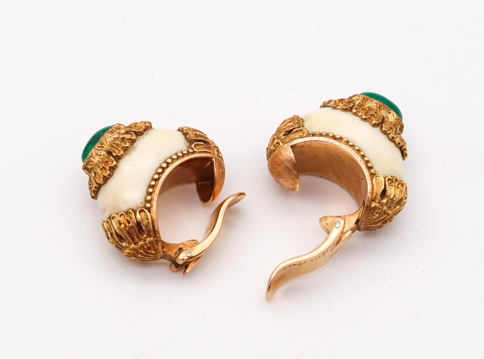 Cabochon Mario Buccellati 1970 Clips Earrings in 18Kt Yellow Gold with 2.62 Ctw Emeralds