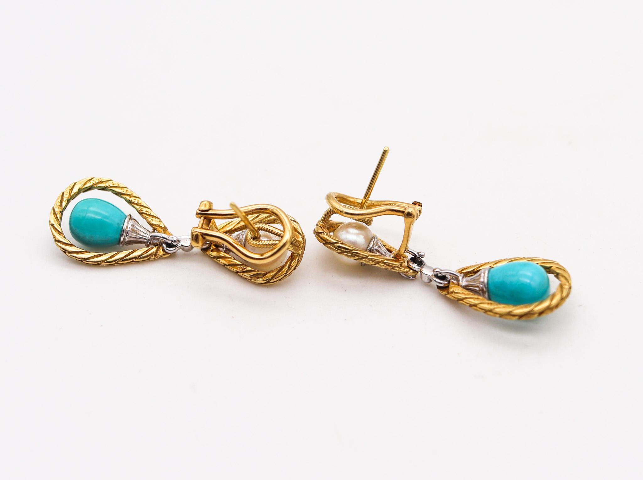 Mario Buccellati 1970 Dangle Earrings In 18Kt Gold With Turquoises and Pearls In Excellent Condition For Sale In Miami, FL