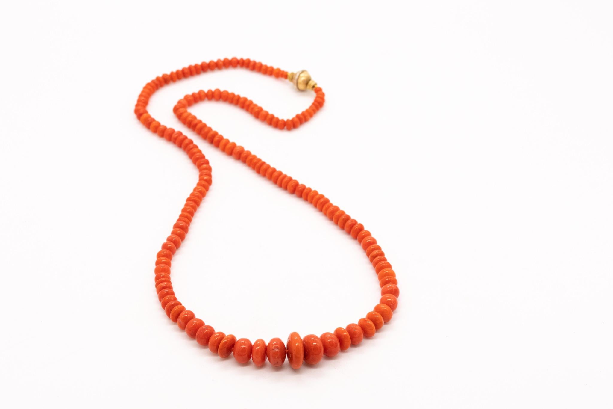 Mario Buccellati 1970 Milano 18Kt Gold Necklace with Graduated Red Coral 3