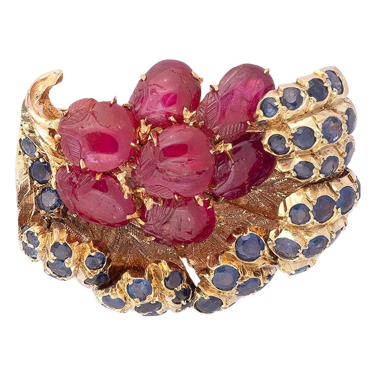 Mario Buccellati Cabochon Ruby Sapphire Gold Brooch For Sale at 1stdibs