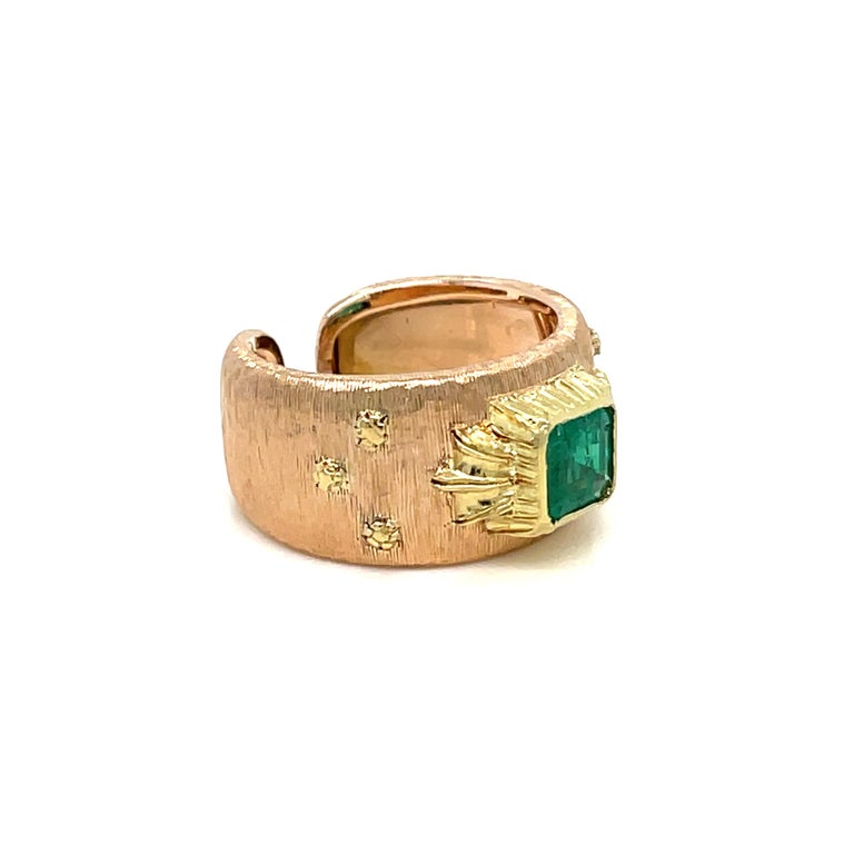 Women's Mario Buccellati Colombian Emerald Gold Band Ring For Sale