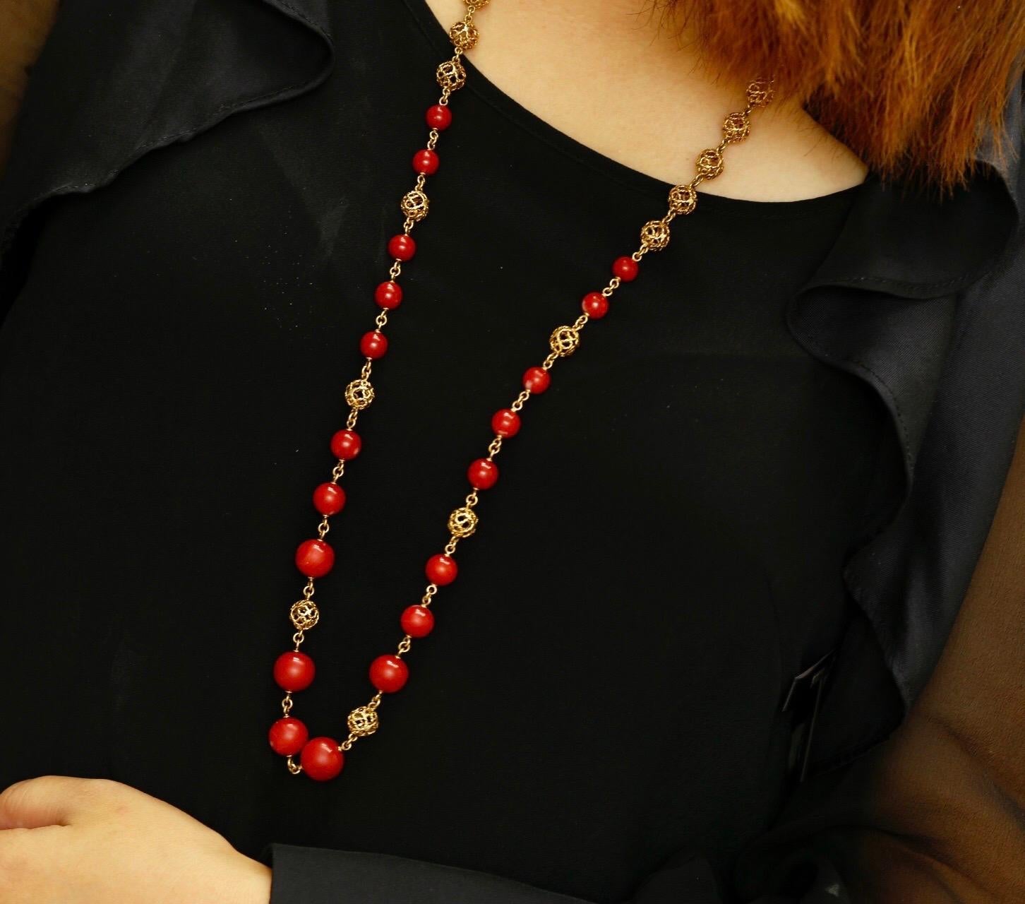 Mario Buccellati Halskette aus Koralle und Goldperlen (Perle) im Angebot