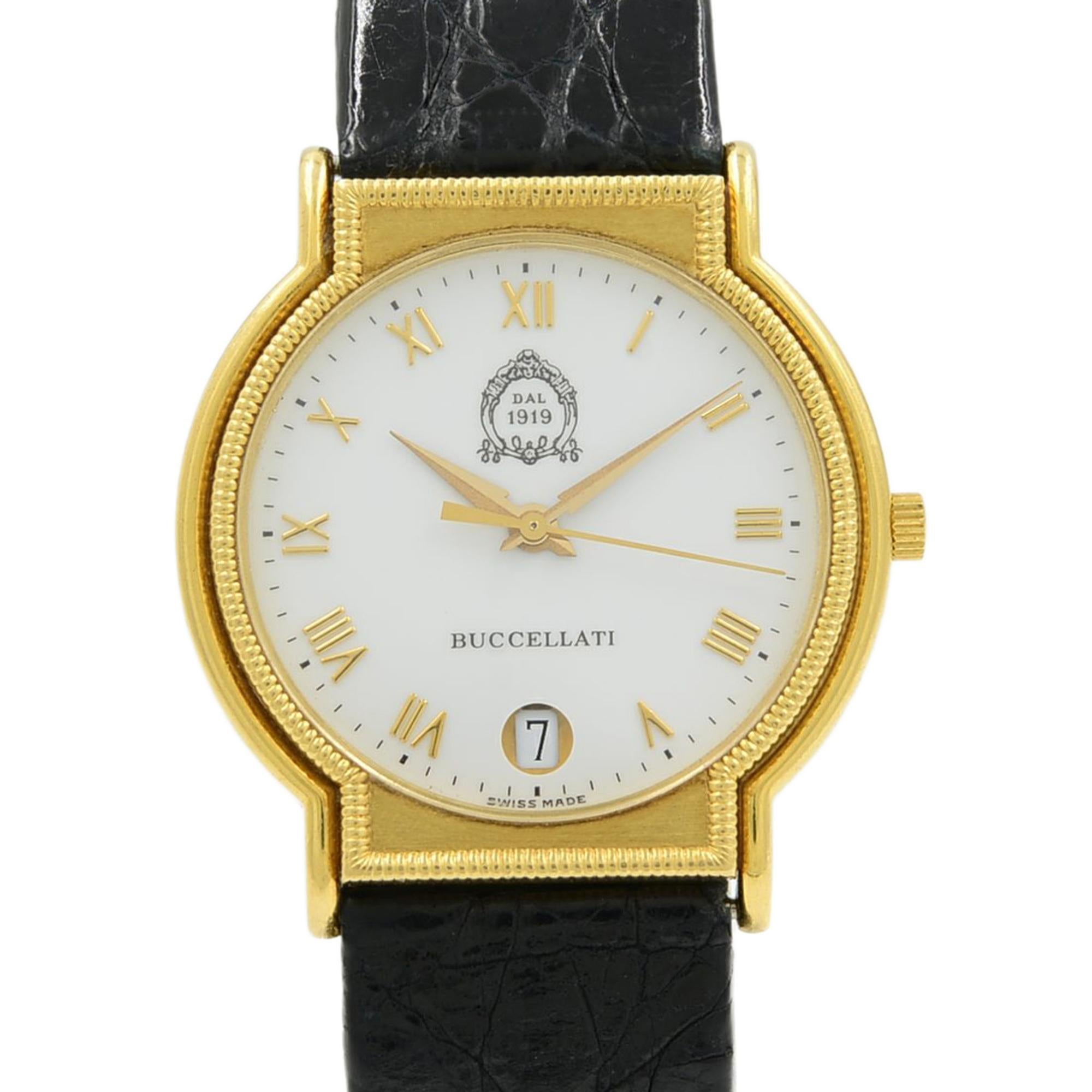This pre-owned Buccellati Dal 1919 N/A is a beautiful Ladies timepiece that is powered by a quartz movement which is cased in a yellow gold case. It has a round shape face, date dial and has hand roman numerals style markers. It is completed with a