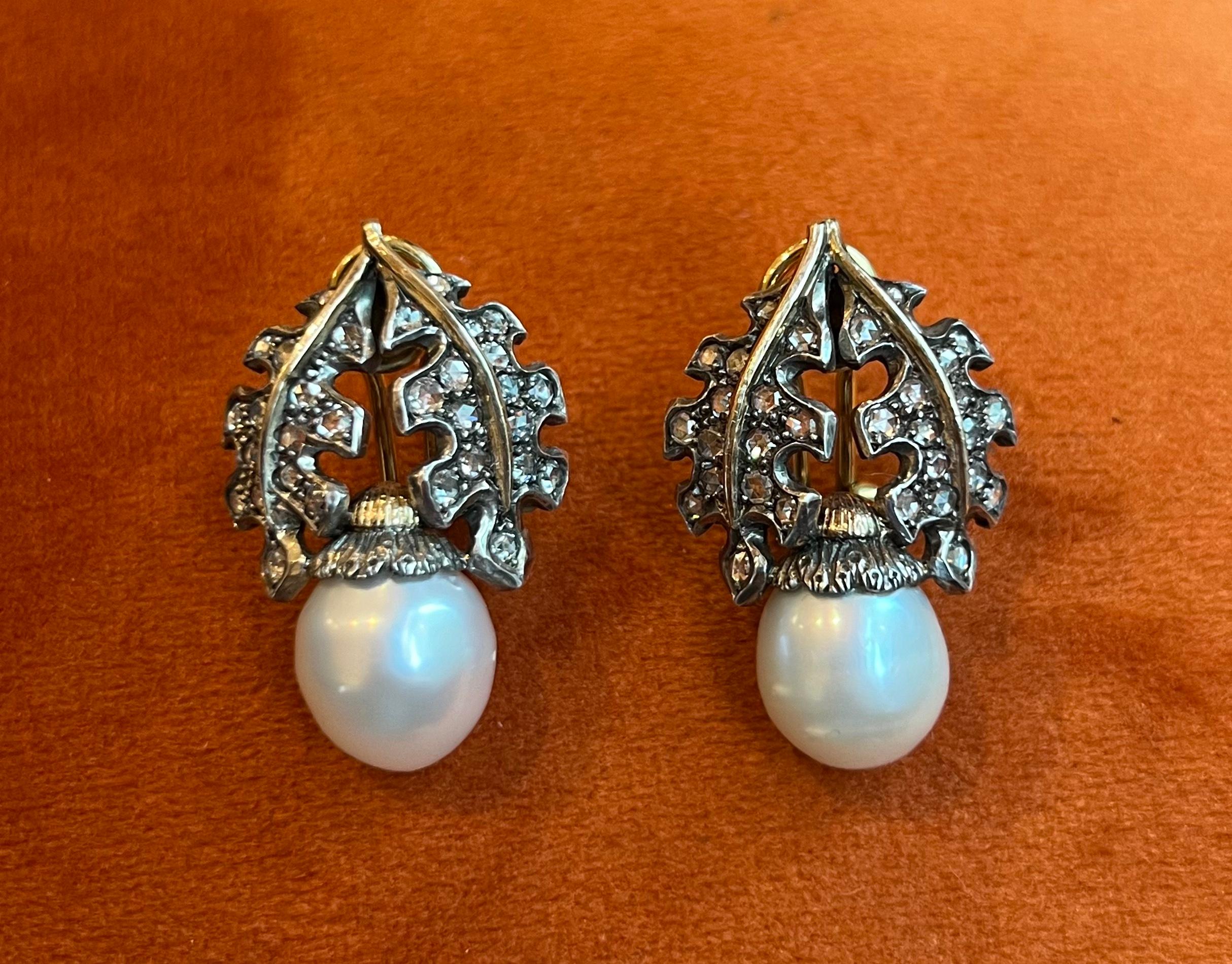 Mario Buccellati Diamond Pearl 18 Karat Gold and Silver Clip On Earrings In Excellent Condition For Sale In New York, NY