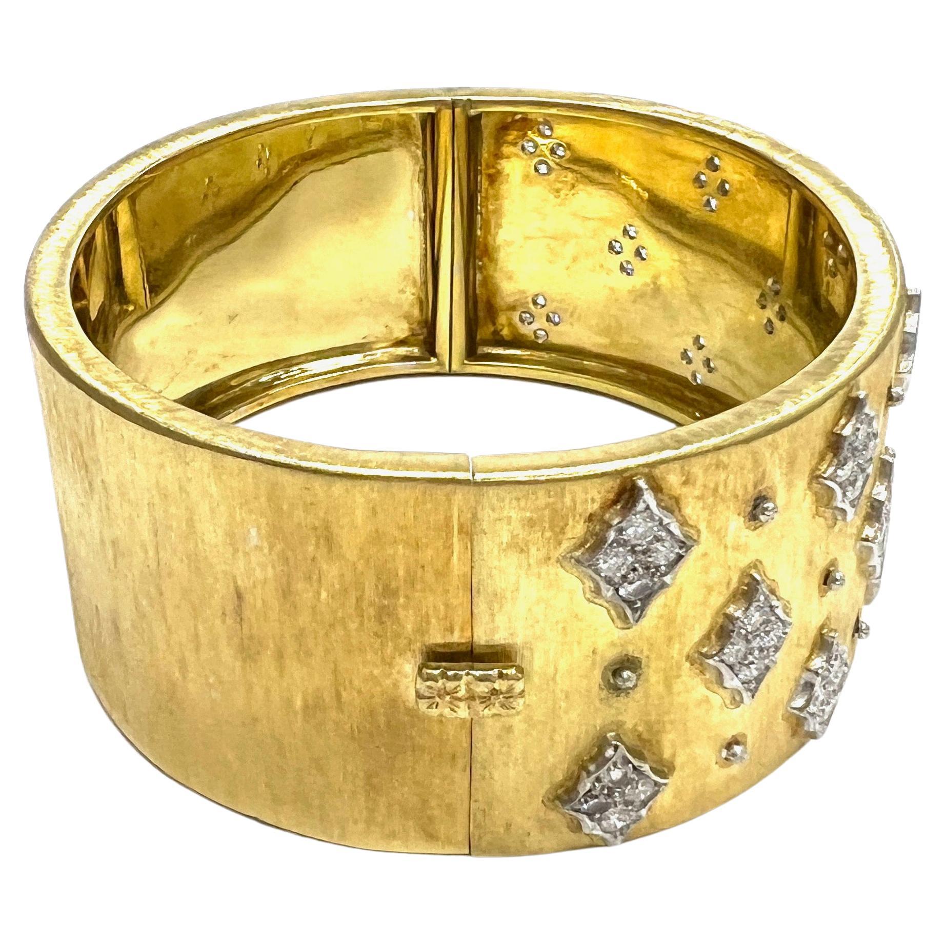 Mario Buccellati Diamant-Armband aus Gelbgold mit breitem Armreif (Rundschliff)
