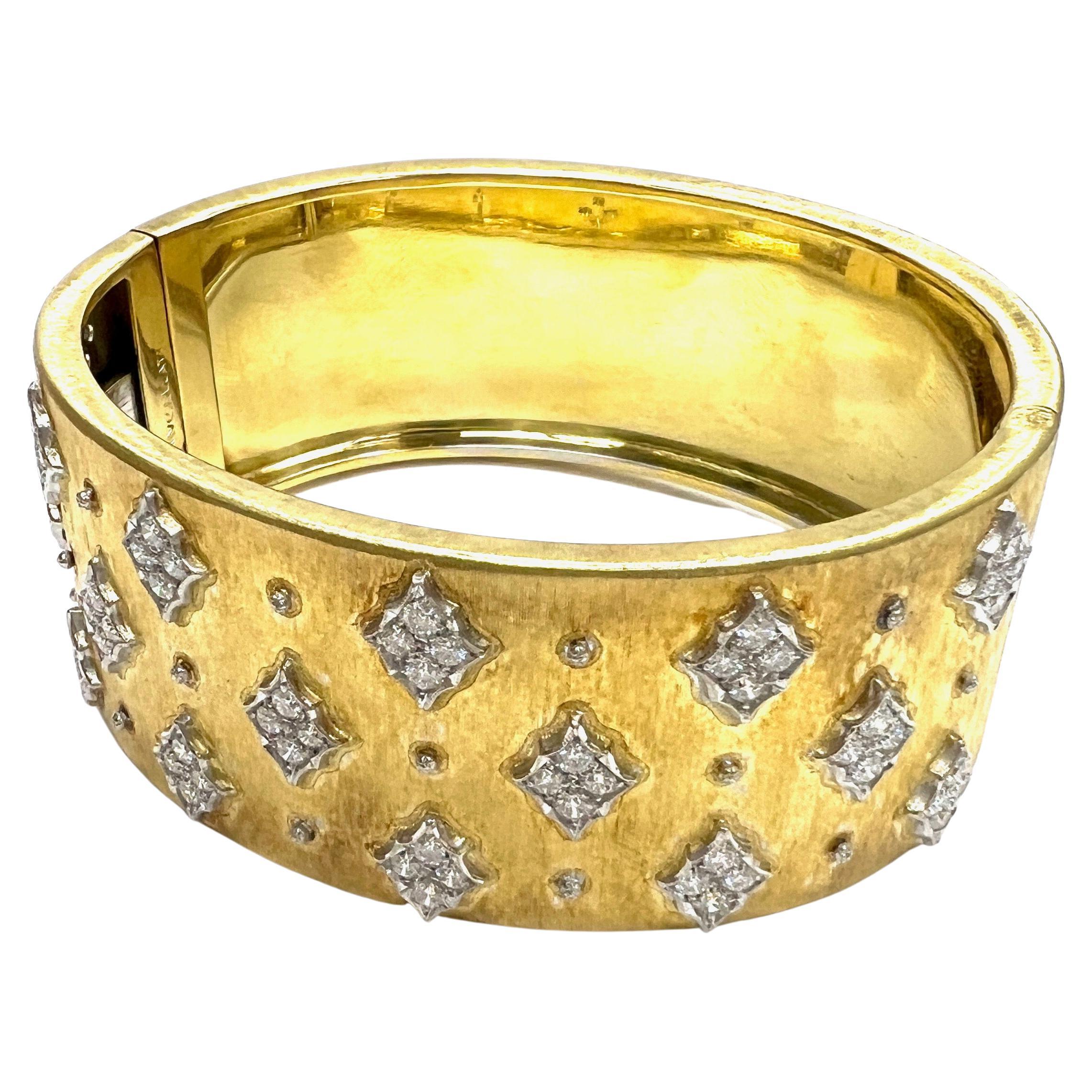 Round Cut Mario Buccellati Diamond Yellow Gold Wide Bangle Bracelet