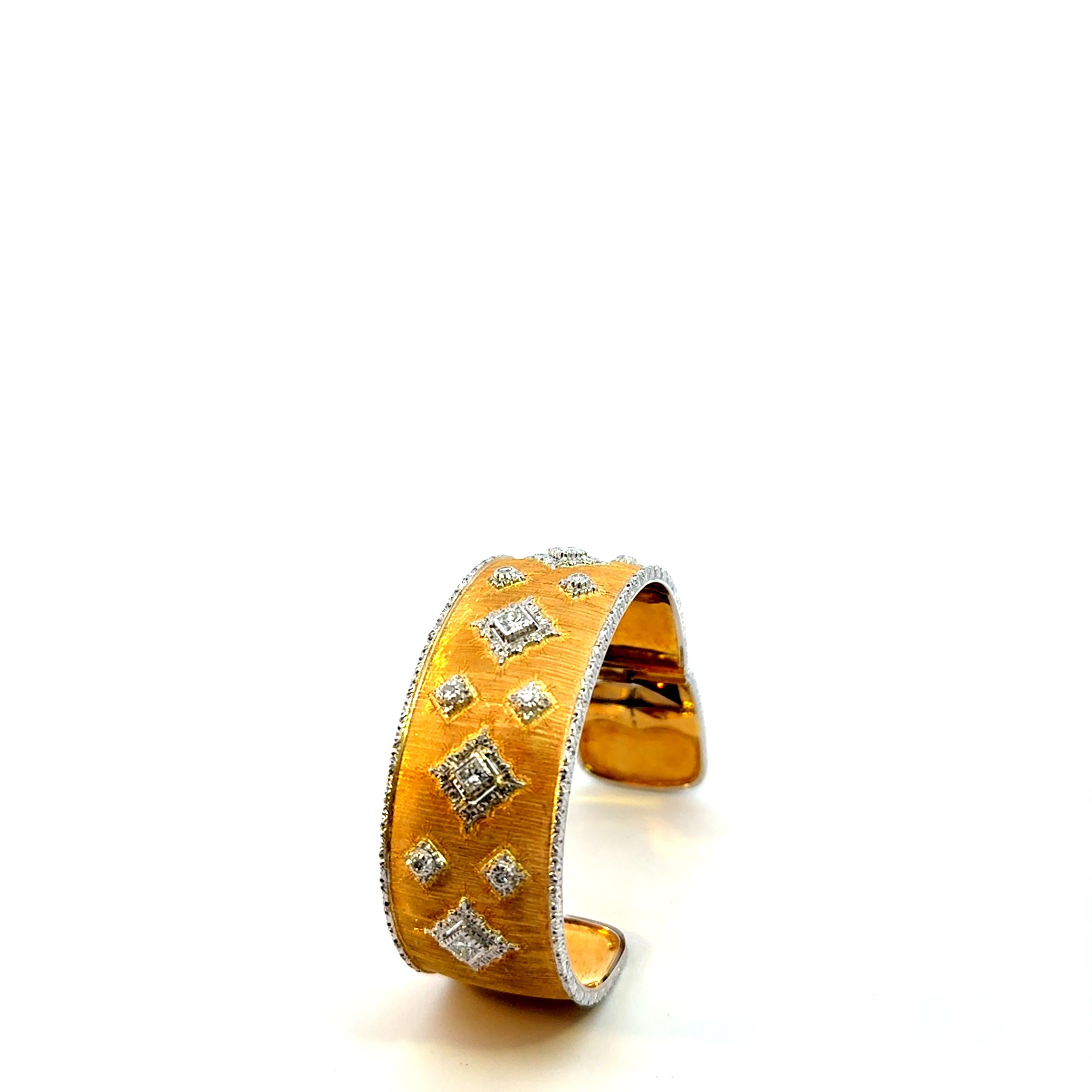 Women's or Men's Mario Buccellati Gold and Diamonds Bangle