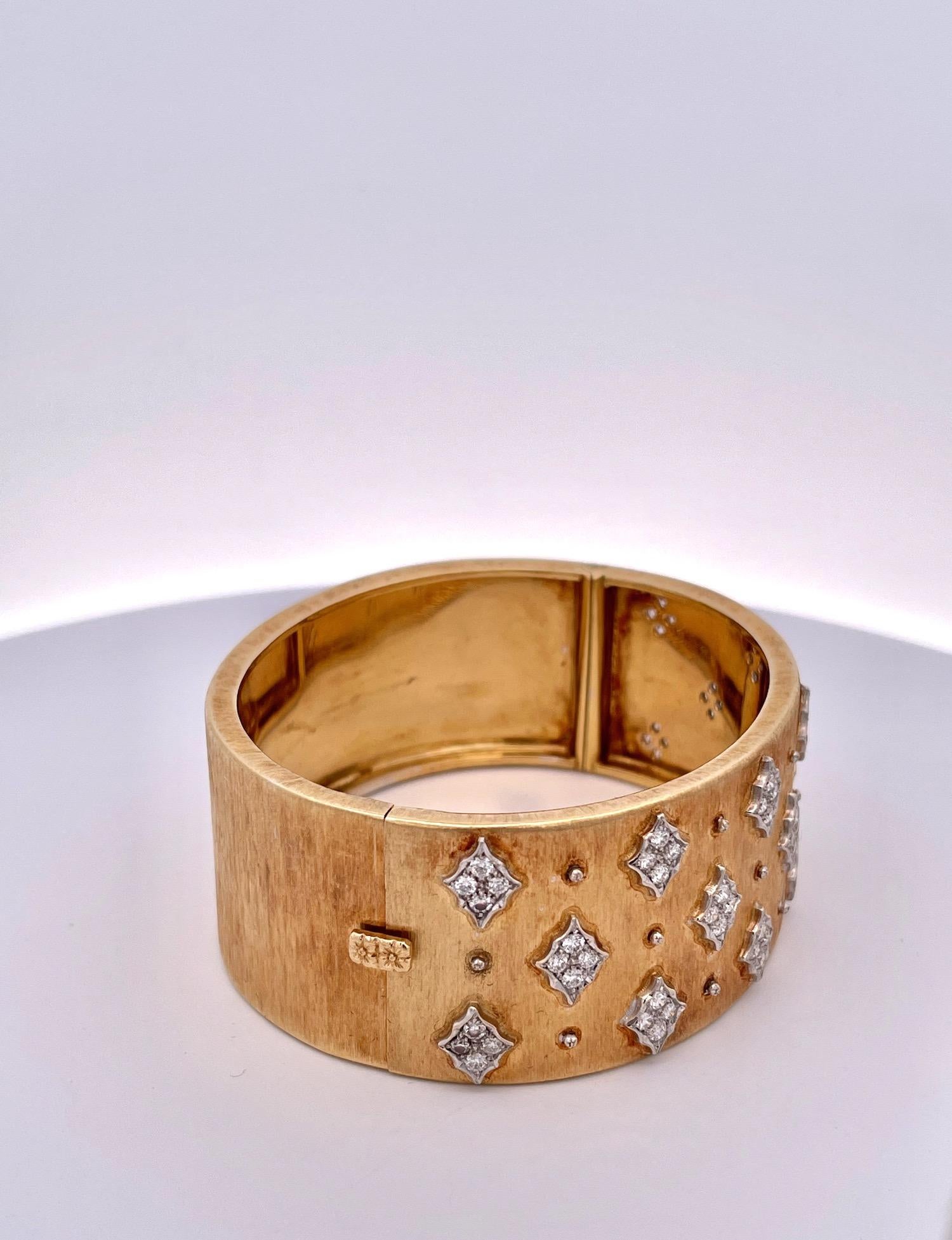 Bracciale Mario Buccellati in oro con diamanti 18 carati in vendita 4