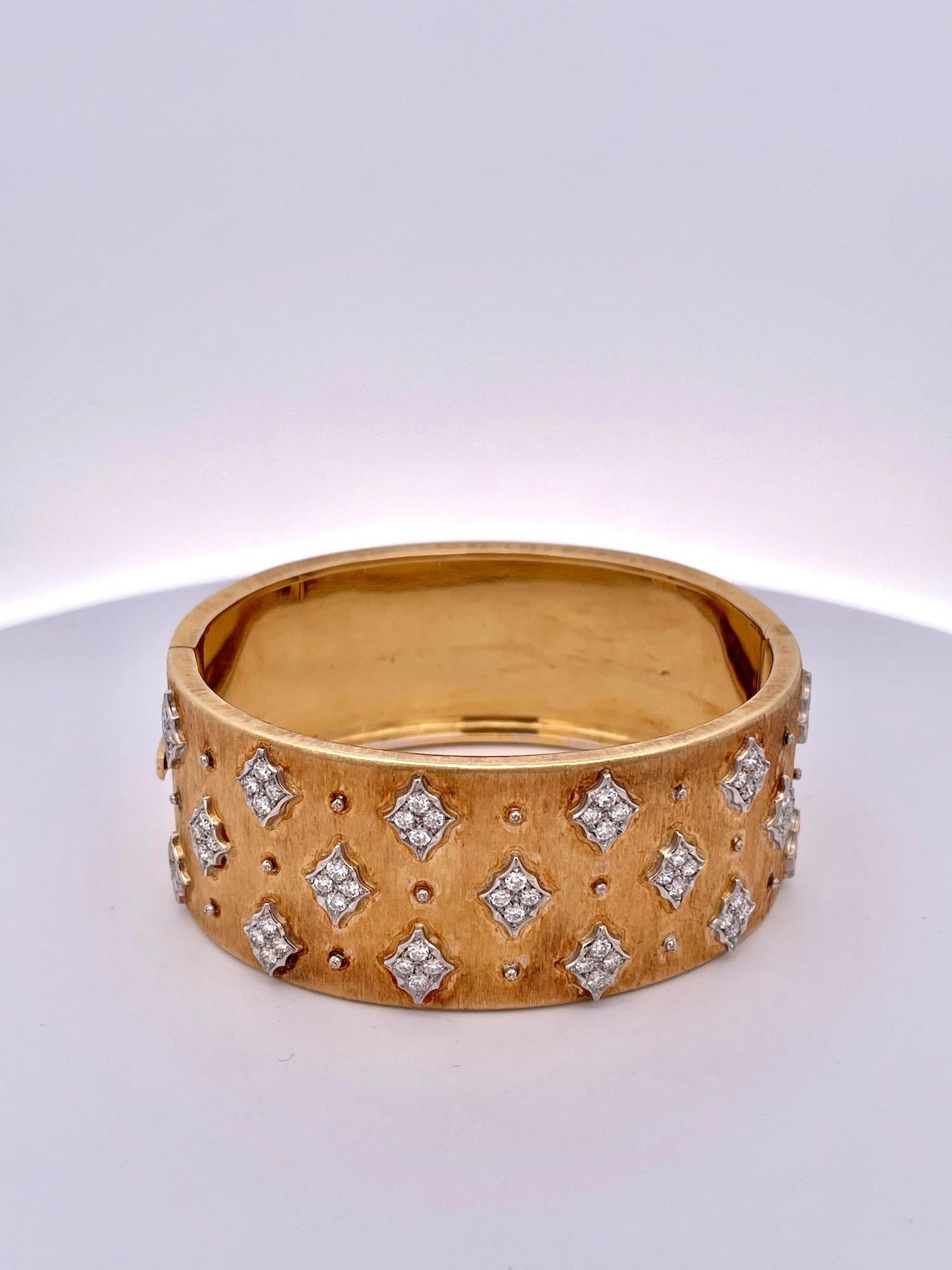 Bracciale Mario Buccellati in oro con diamanti 18 carati In condizioni ottime in vendita a North Hollywood, CA