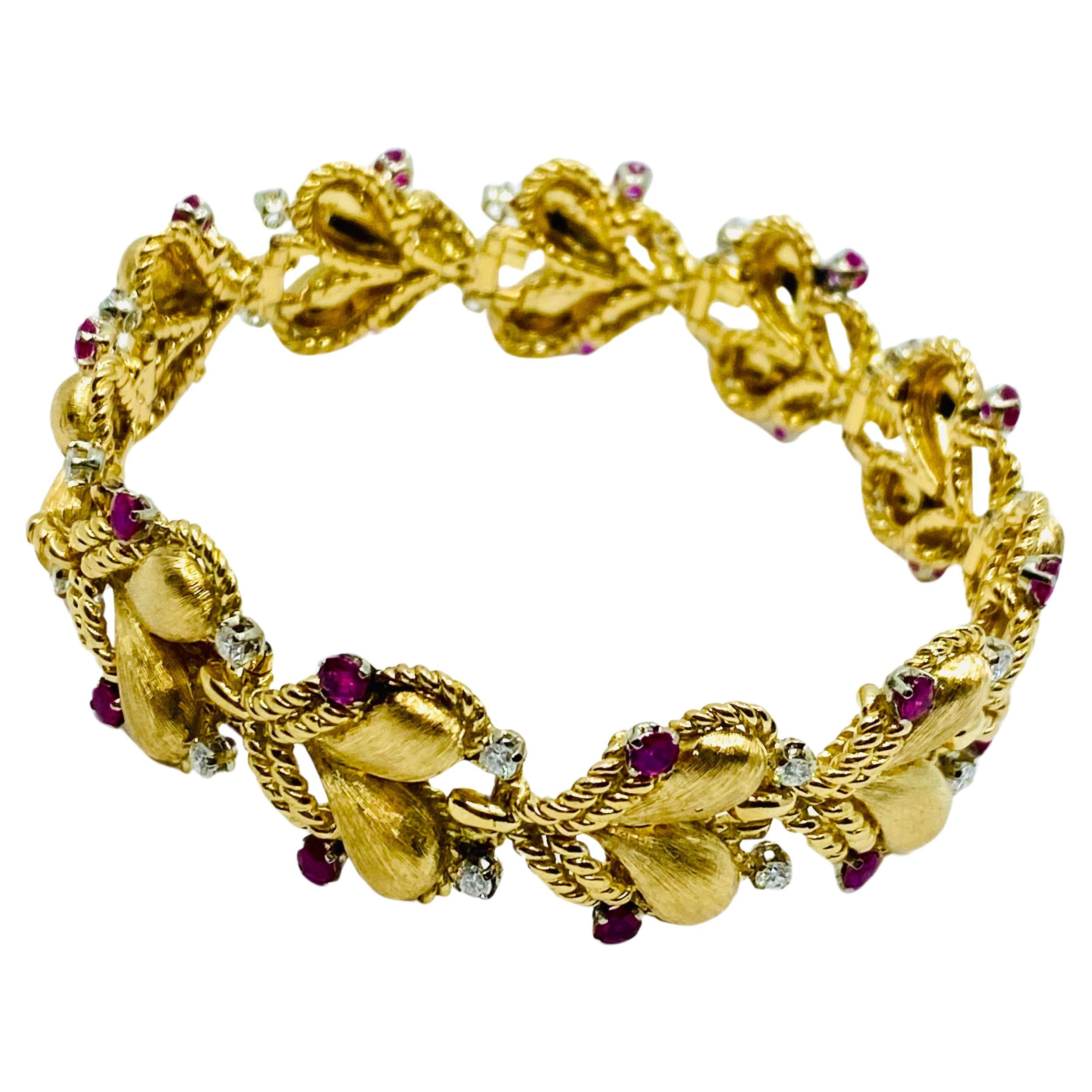 Mario Buccellati Gold Heart Design Bracelet with Gemstones For Sale