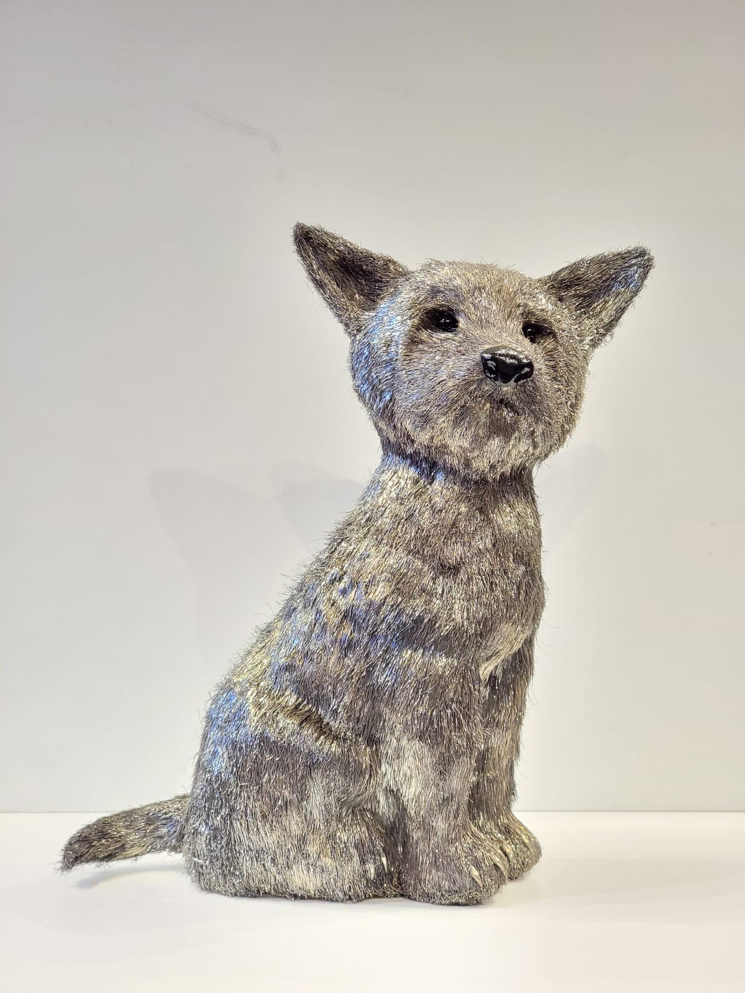 Mario Buccellati: Yorkshirre Terrier-Hunde in Lebensgröße, Silber

 Ein lebensgroßer Silberhund, der mit einer Technik gefertigt wurde, die als 