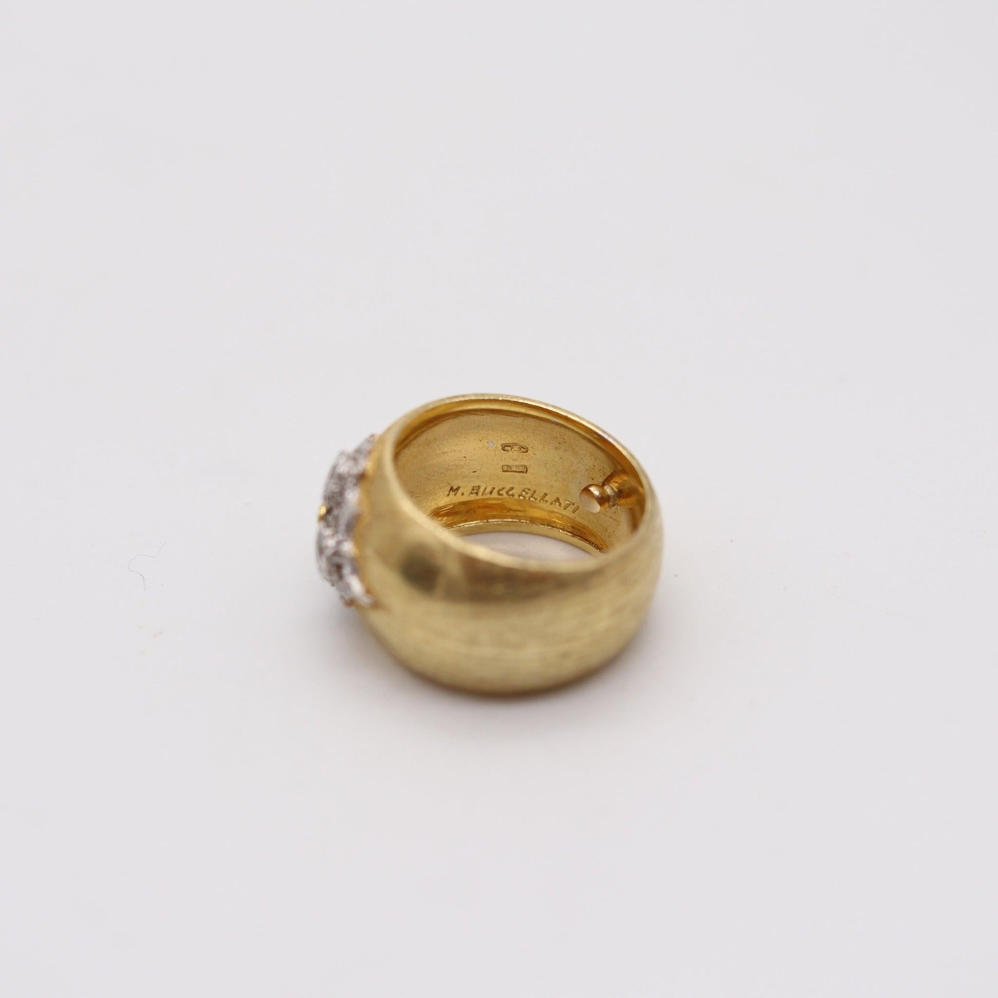 MARIO BUCCELLATI Milano Baroque Ring In Two Tones of 18Kt Gold With Diamonds In Excellent Condition For Sale In Miami, FL
