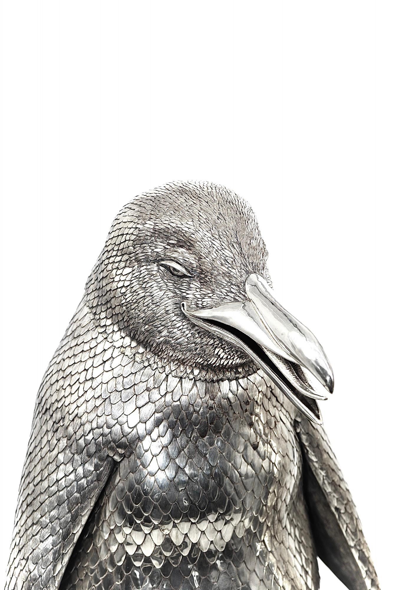 Mario Buccellati: coppia di frigoriferi da vino Magnum a forma di pinguino in argento italiano in vendita 1