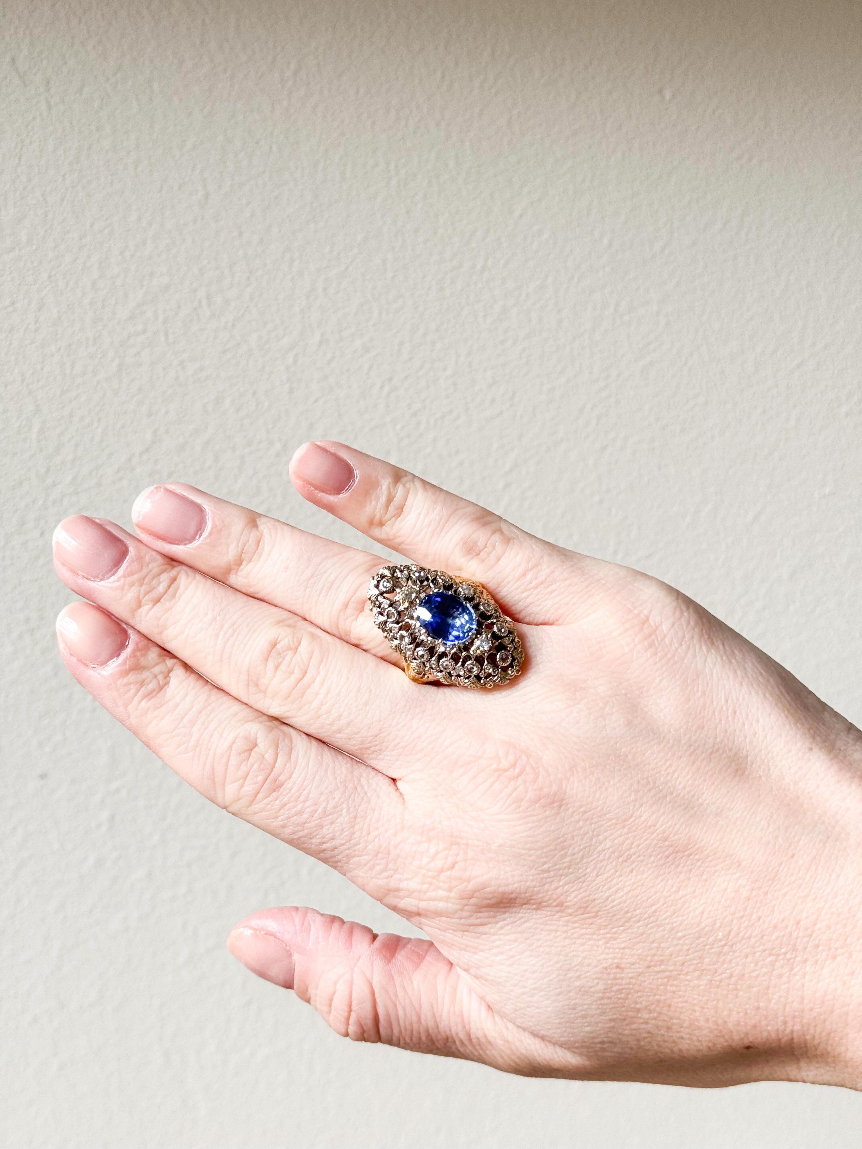 Mario Buccellati Sapphire Diamond Gold Ring In Excellent Condition For Sale In New York, NY